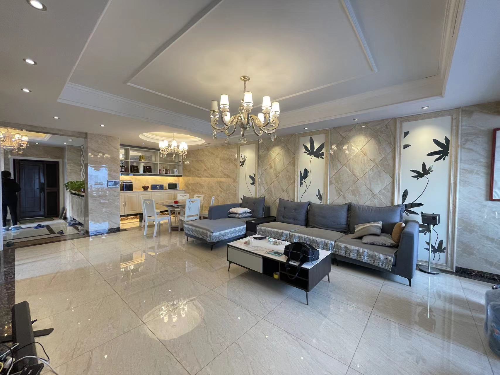 流金岁月-华晨国际 4室2厅2卫 138.0万 流金岁月-华晨国际 4室2厅2卫 138.0万室内图