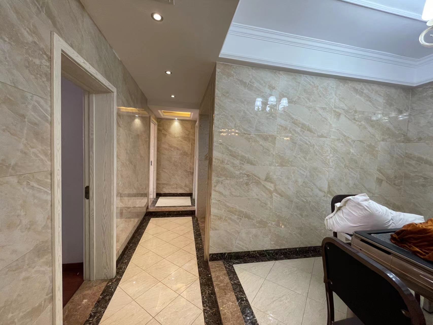 流金岁月-华晨国际 4室2厅2卫 138.0万 流金岁月-华晨国际 4室2厅2卫 138.0万室内图