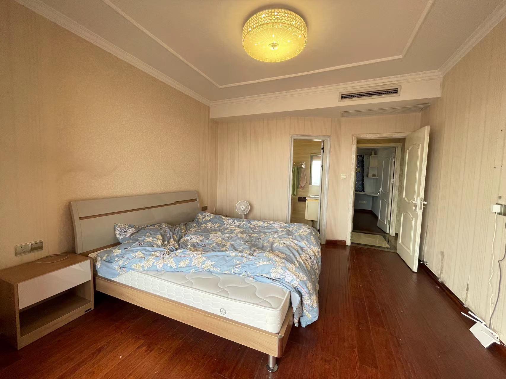 流金岁月-华晨国际 4室2厅2卫 138.0万 流金岁月-华晨国际 4室2厅2卫 138.0万室内图