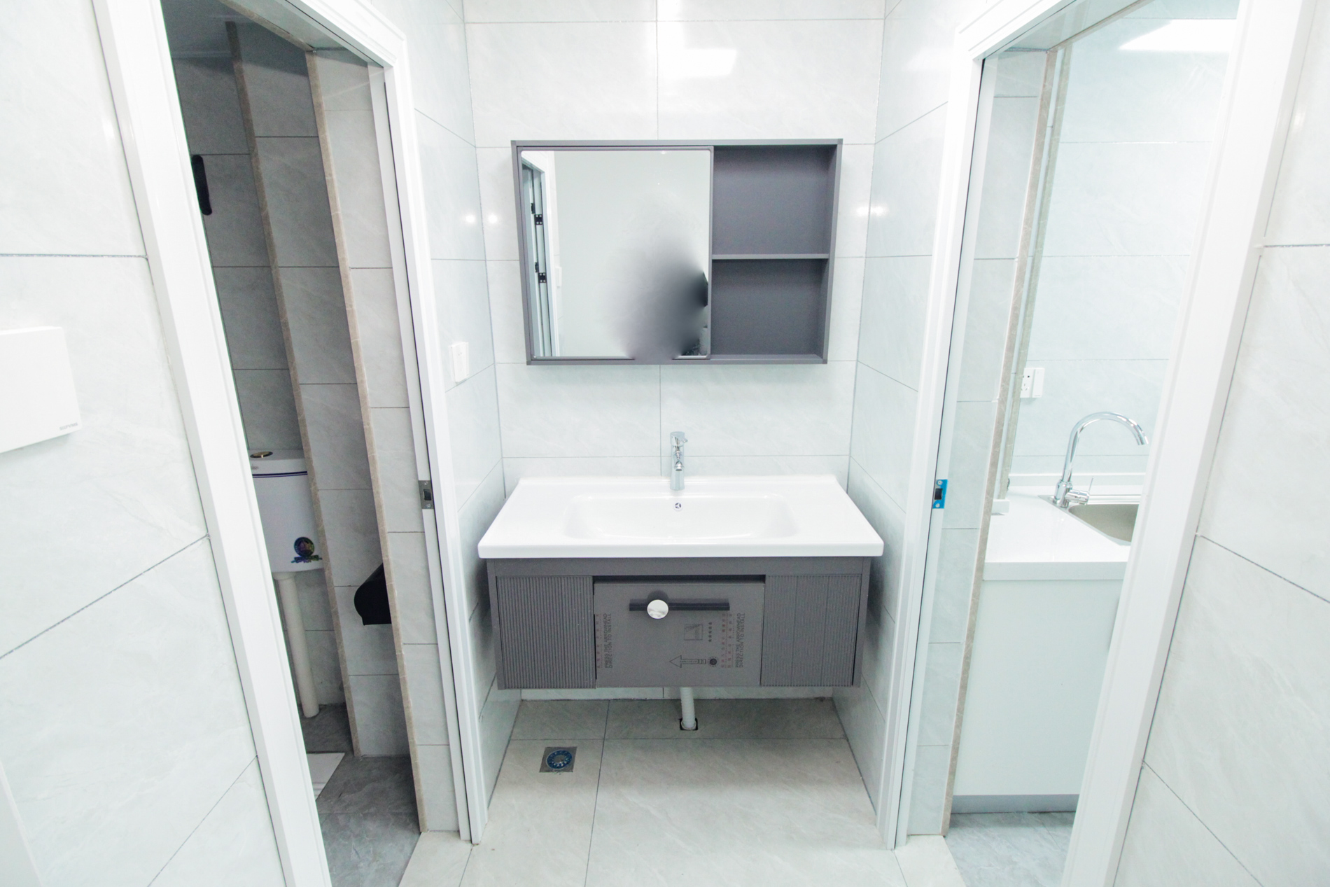 加加大街（华景苑）  1室1厅1卫    39.4万卫生间