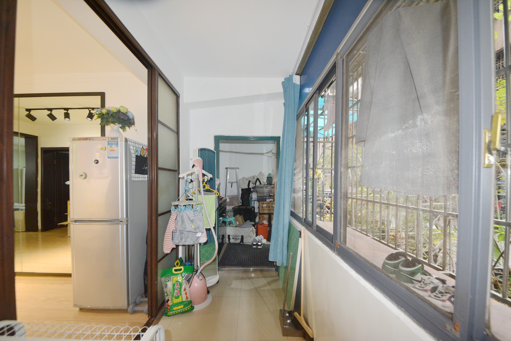 砂子塘社区  3室2厅2卫   88.00万阳台