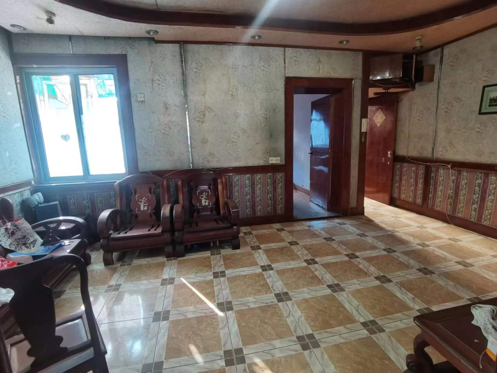 东方花园 2室2厅1卫 28.8万 东方花园 2室2厅1卫 28.8万室内图