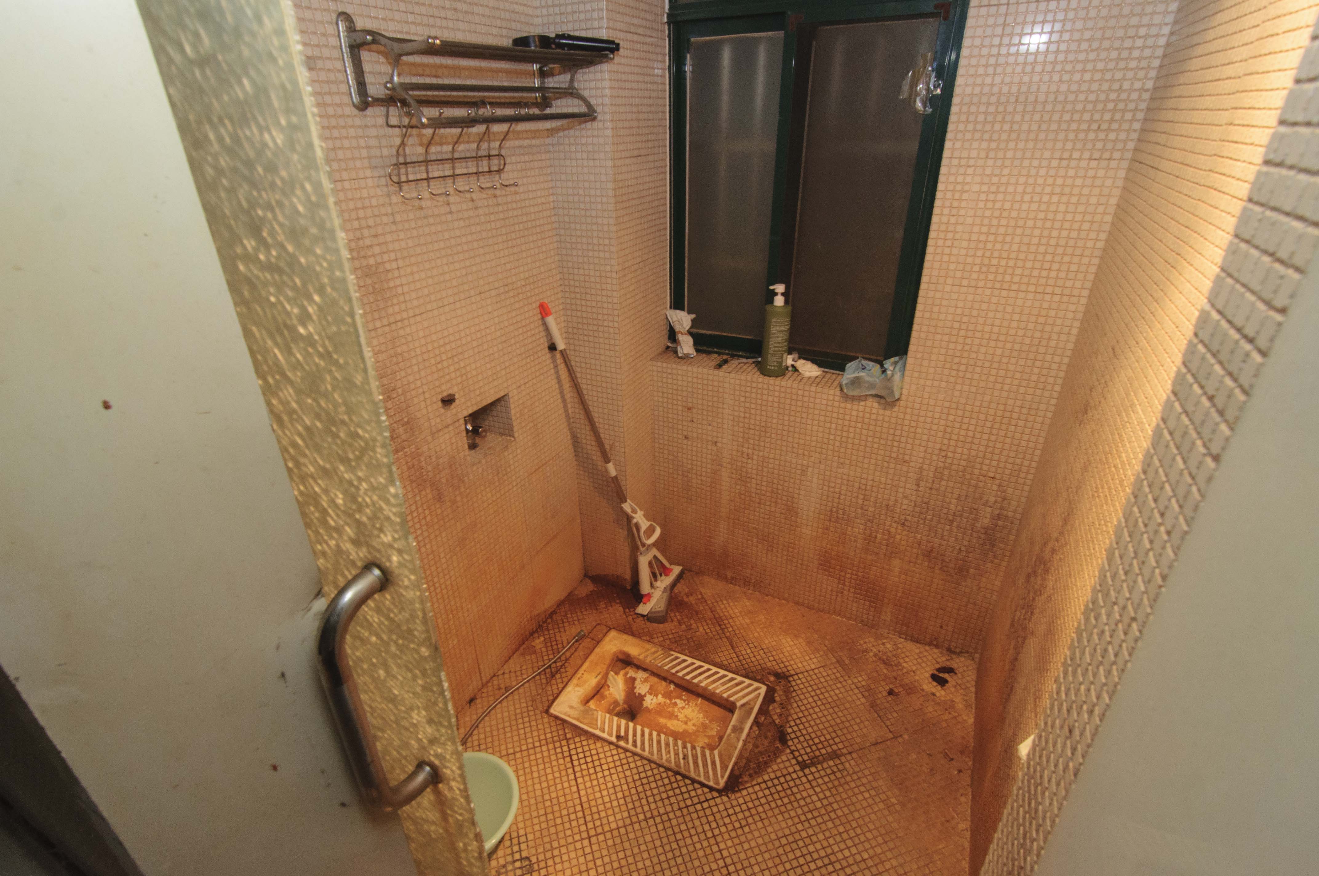 永宏佳园  3室2厅2卫   117.00万卫生间