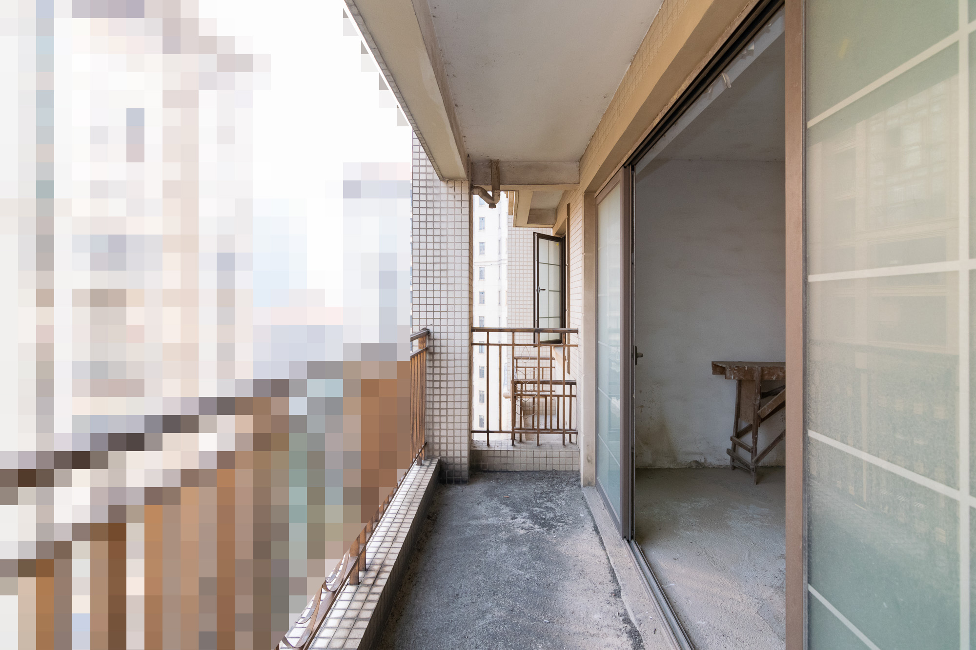 长沙玫瑰园  4室2厅2卫   130.00万阳台