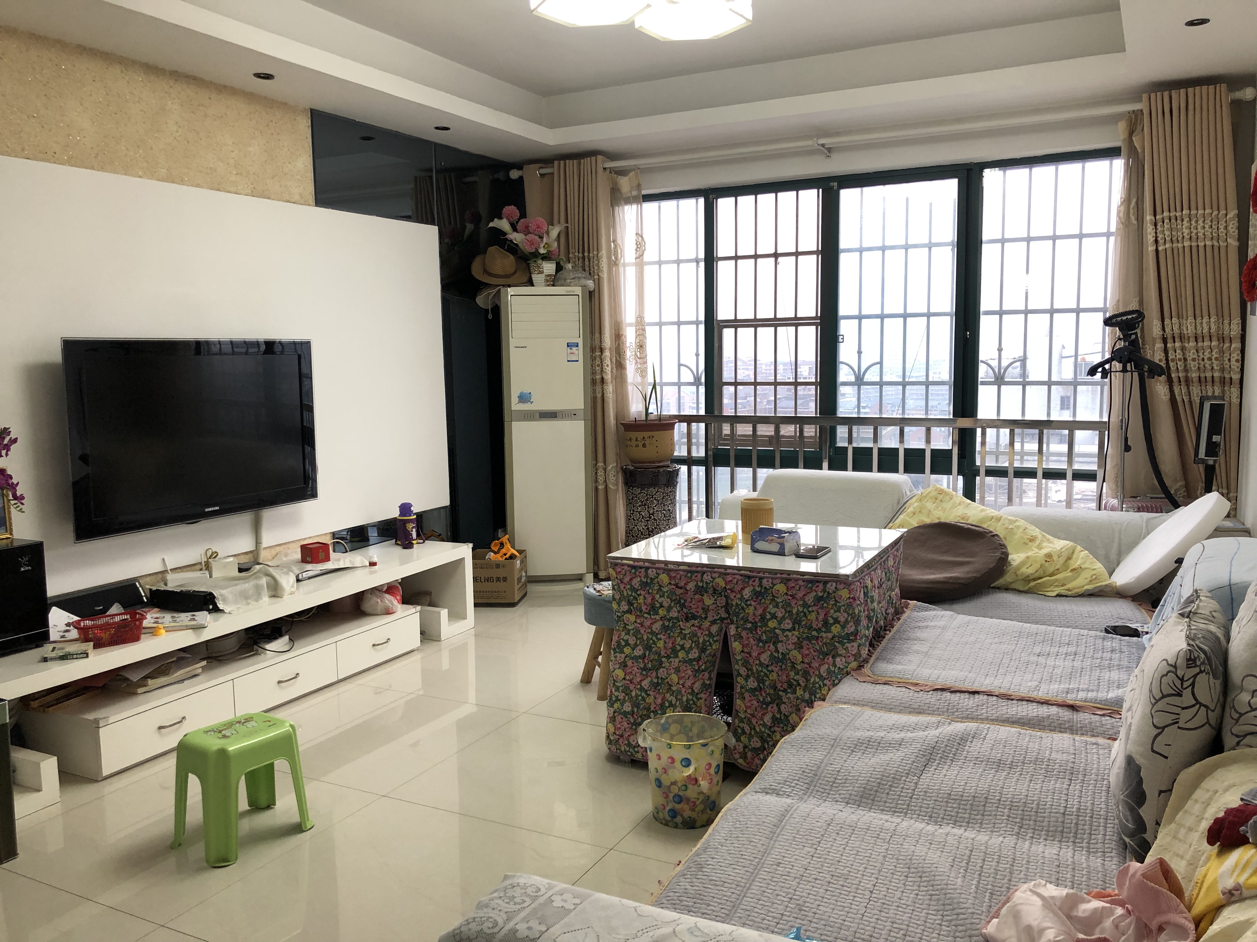 东湖名居  3室2厅1卫    80.0万 东湖名居  3室2厅1卫    80.0万室内图