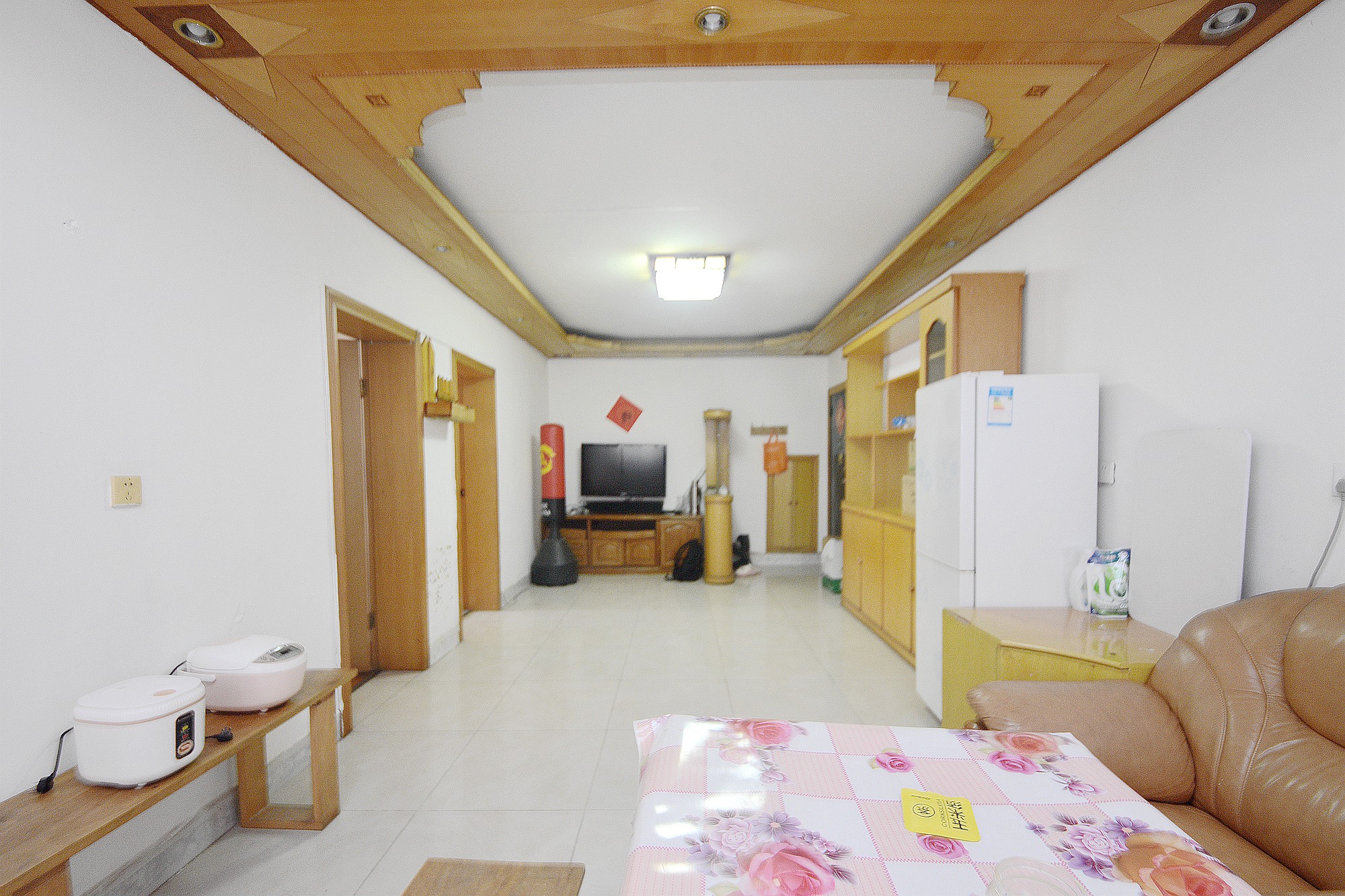 中南石油局宿舍  2室2厅1卫   57.80万客厅