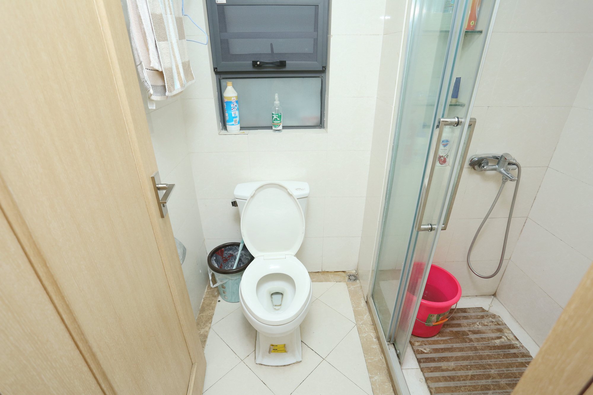 佳兆业时代广场  3室2厅2卫   111.00万卫生间