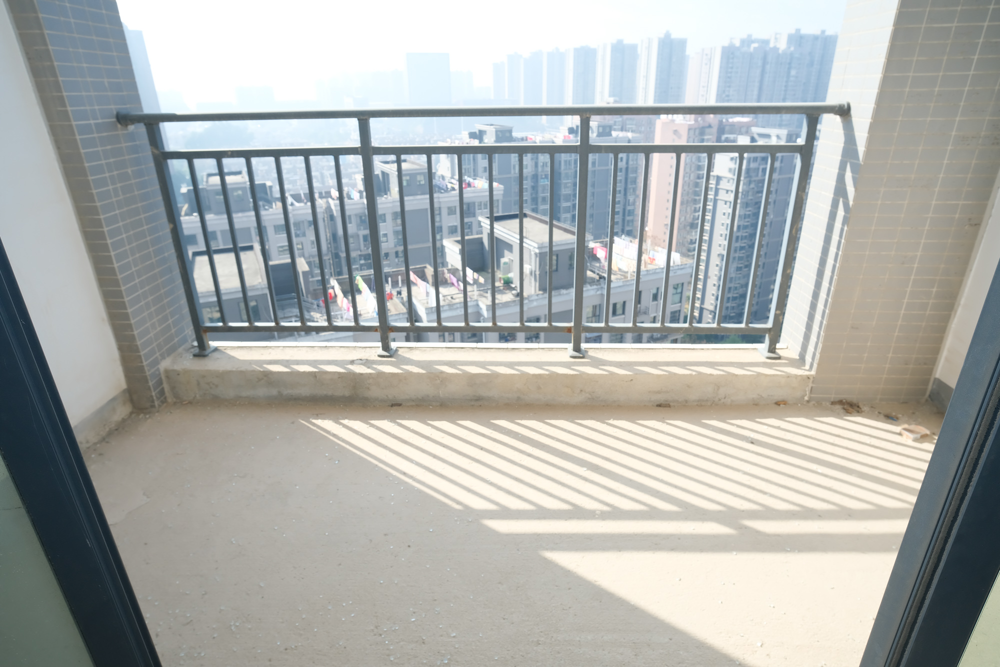 丰源国际  2室2厅1卫    48.0万 丰源国际  2室2厅1卫    48.0万阳台