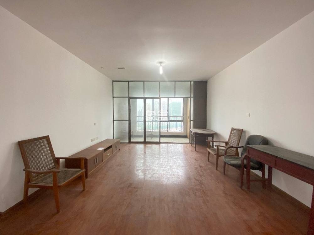 嘉墅翰林阁  3室2厅2卫    68.8万 嘉墅翰林阁  3室2厅2卫    68.8万室内图