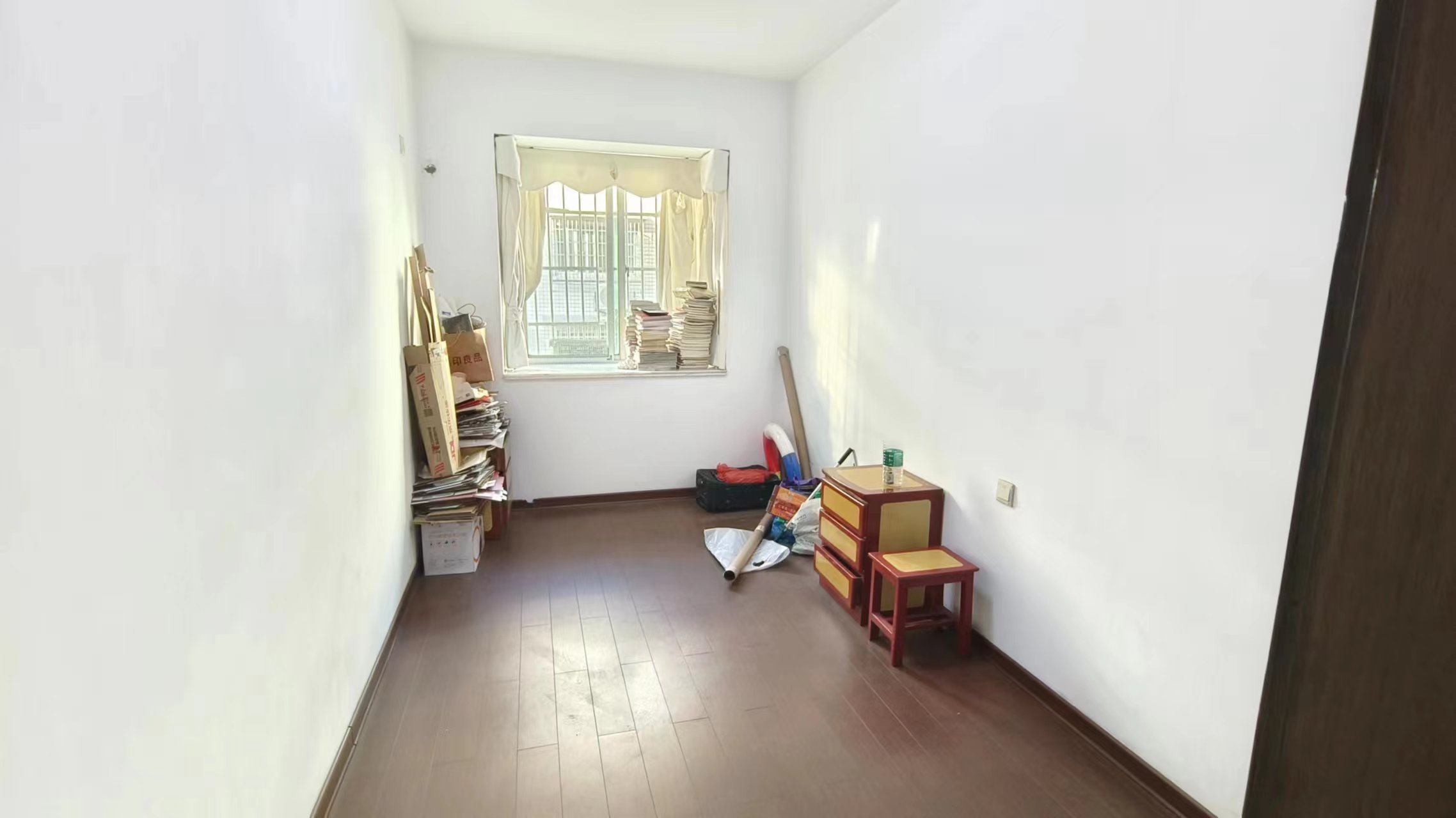 仁和小区  3室2厅2卫   35.00万室内图