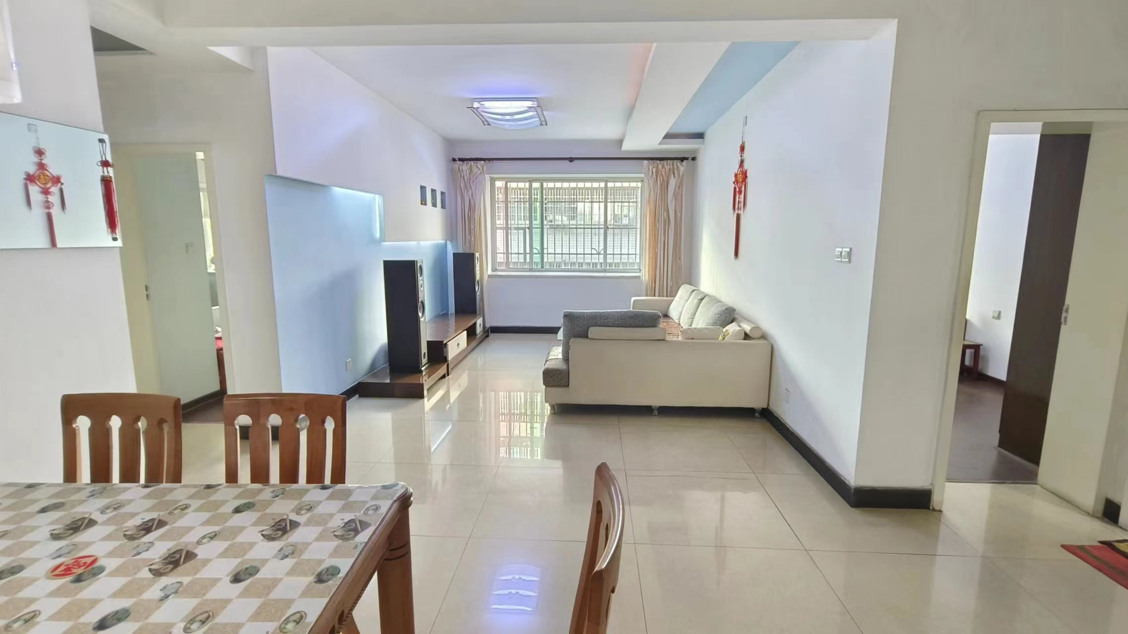 仁和小区 3室2厅2卫 35.0万 仁和小区 3室2厅2卫 35.0万室内图