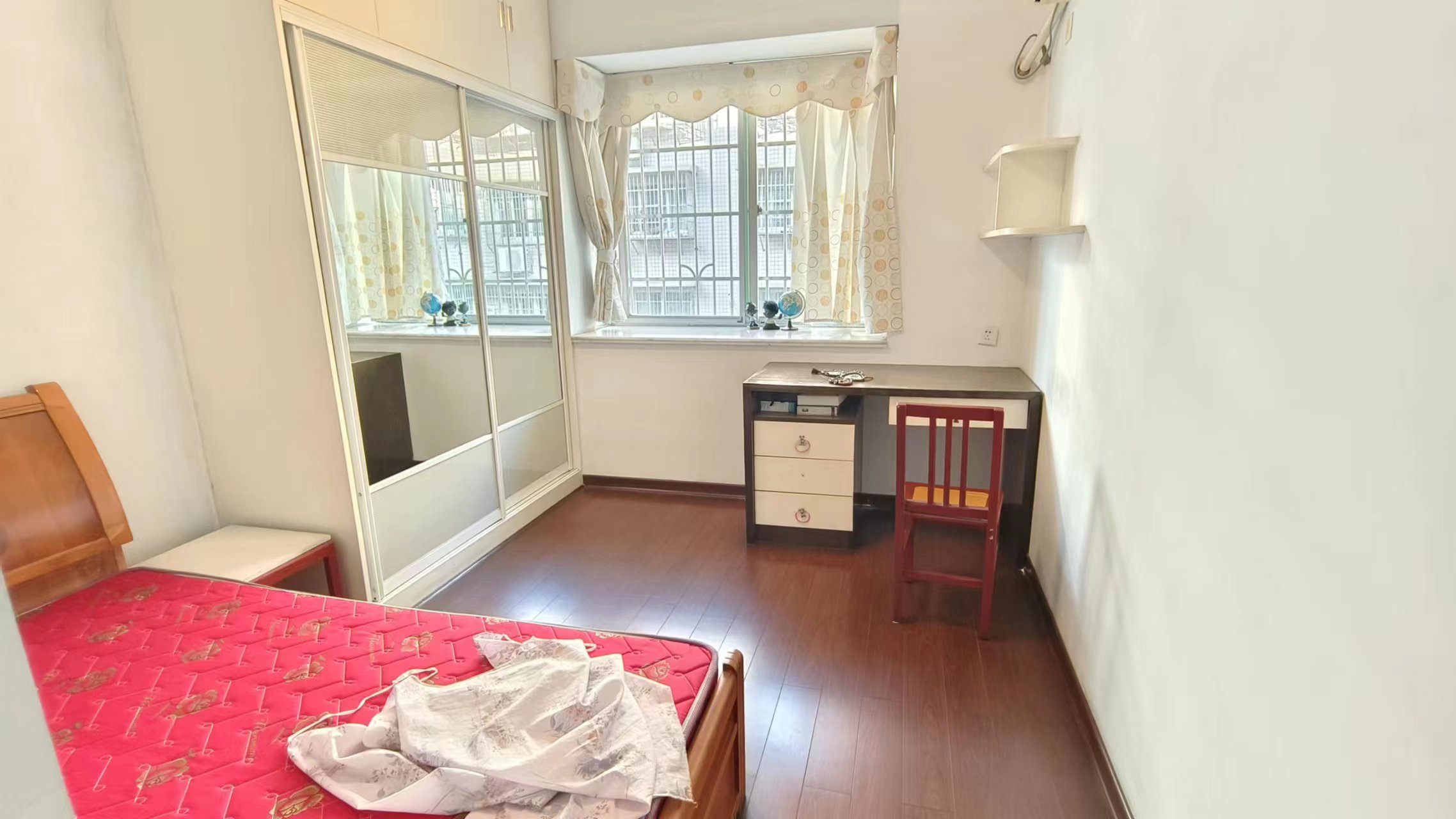 仁和小区 3室2厅2卫 35.0万 仁和小区 3室2厅2卫 35.0万室内图