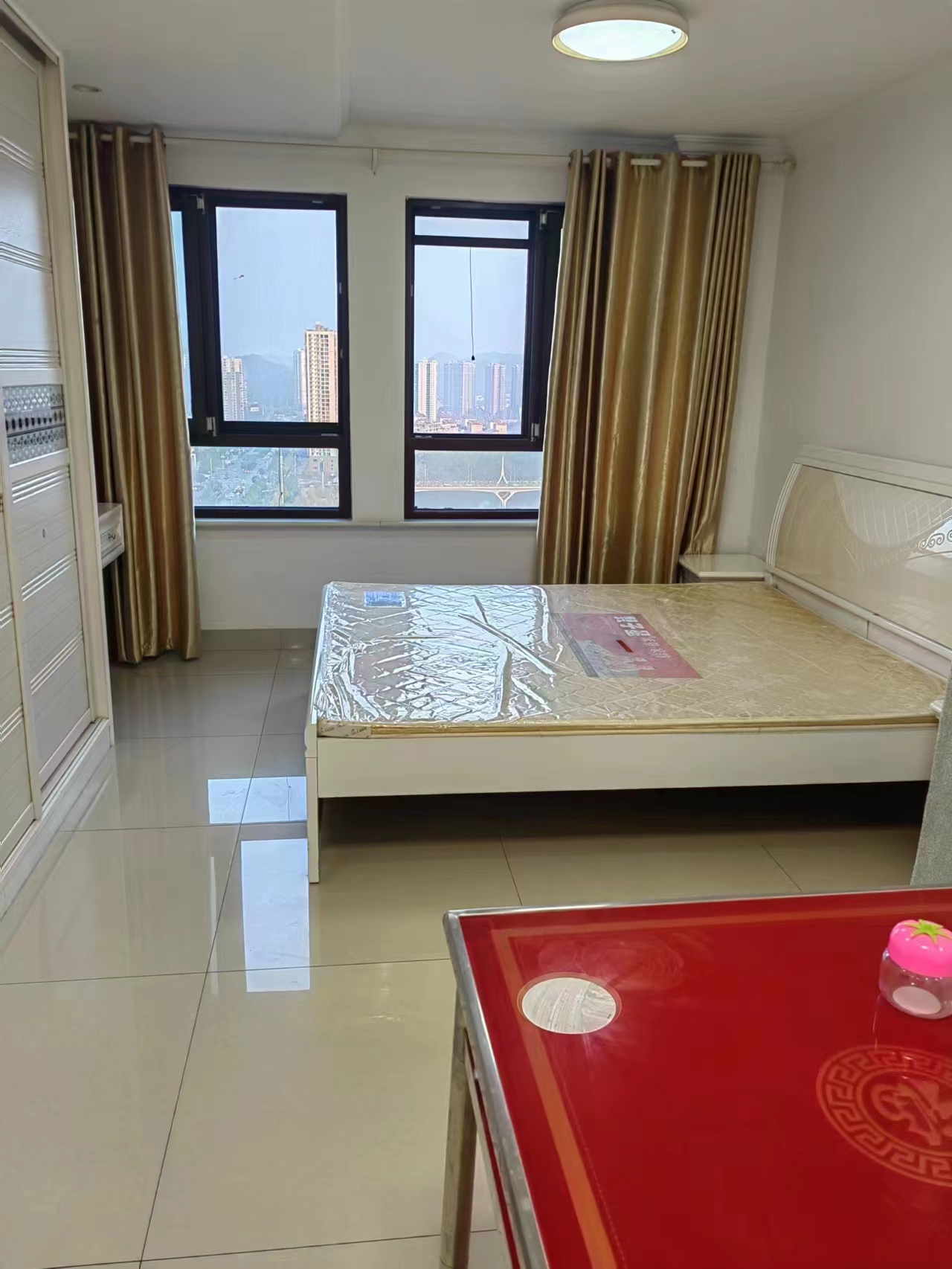 怡河园 1室1厅1卫 1500.00元/月 怡河园 1室1厅1卫 1500.00元/月室内图