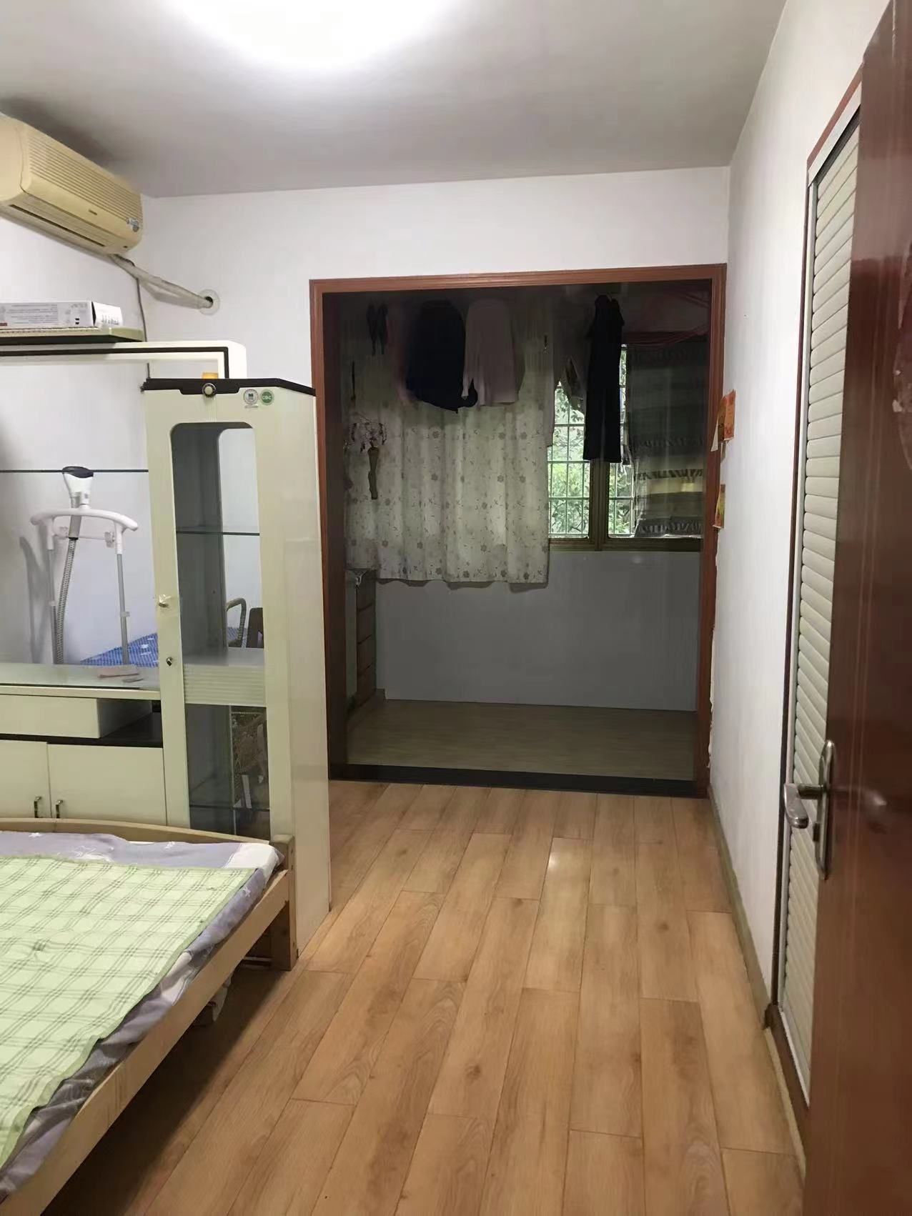凯旋豪庭  3室2厅2卫   1600.00元/月室内图