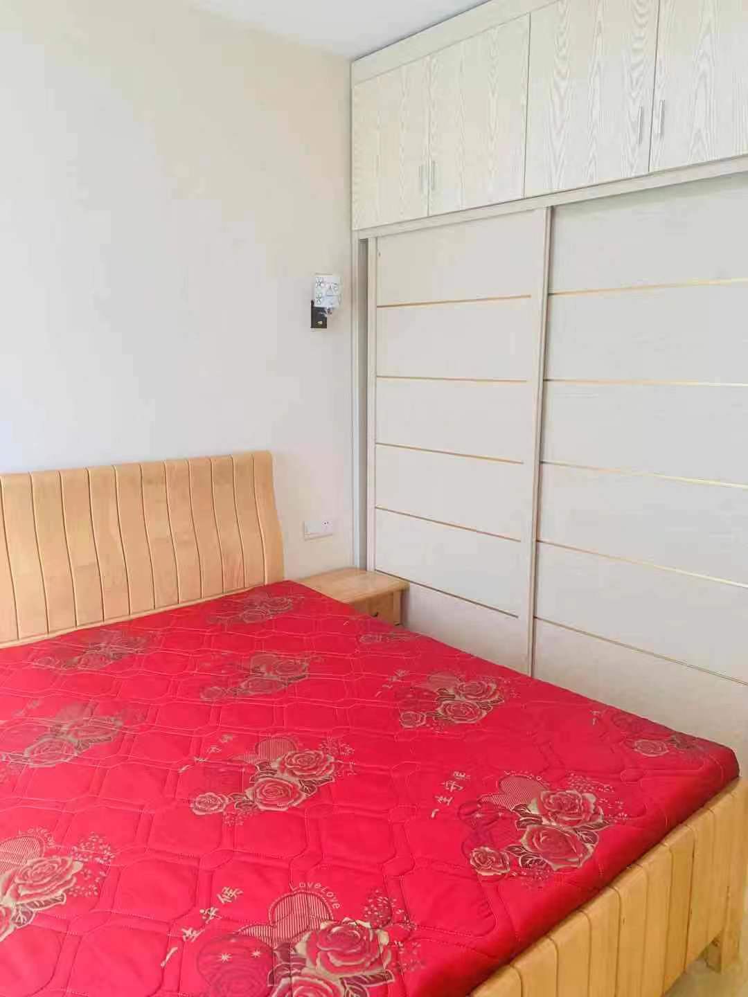 中天会展城B区  2室2厅1卫   2600.00元/月室内图
