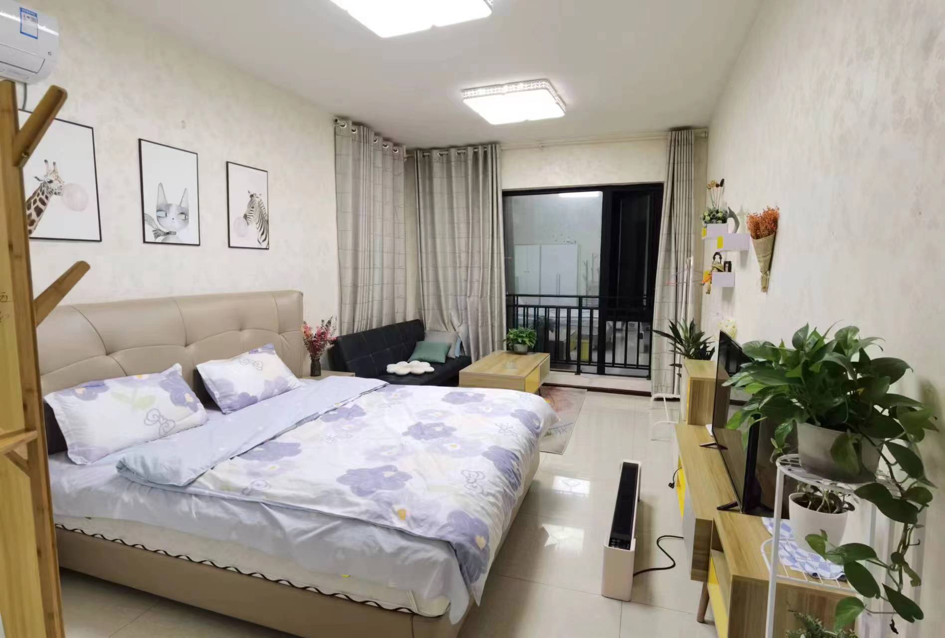 美的林城时代  1室1厅1卫   2000.00元/月室内图1