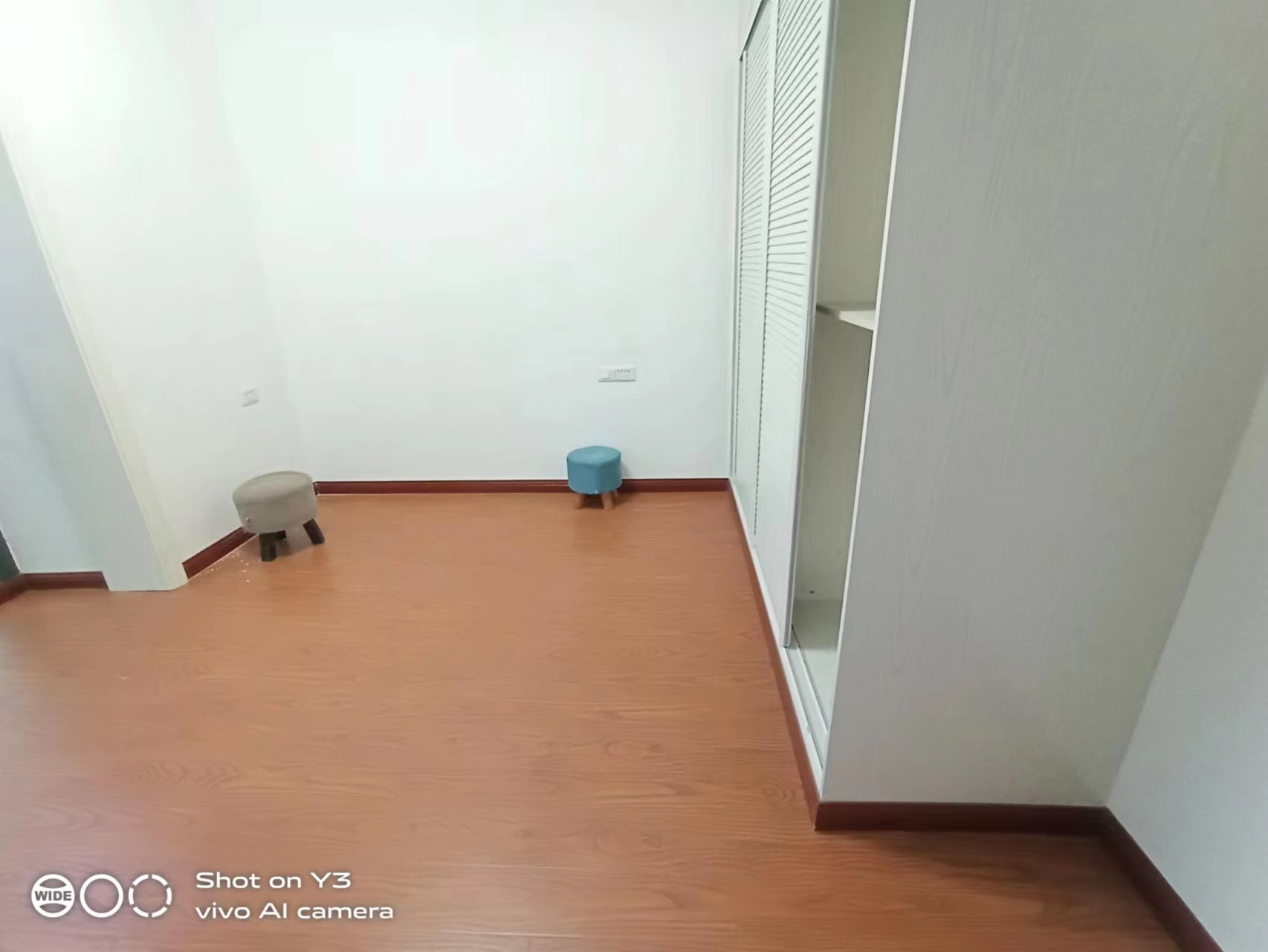 中天会展城B区  4室2厅2卫   3800.00元/月室内图