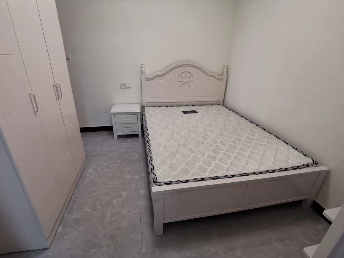 美的林城时代  1室1厅1卫   2100.00元/月室内图