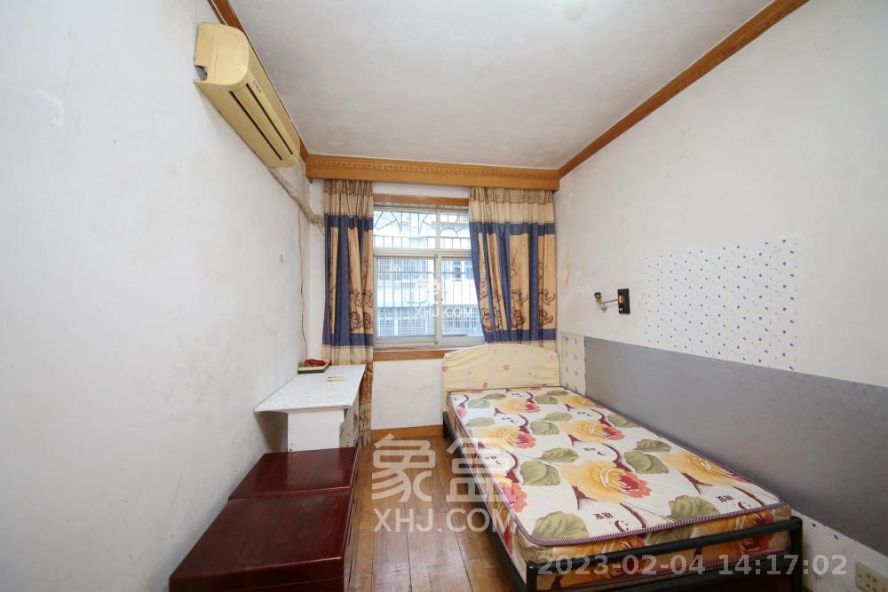 军安苑小区 3室2厅2卫 1750.0元/月 军安苑小区 3室2厅2卫 1750.0元/月小区图