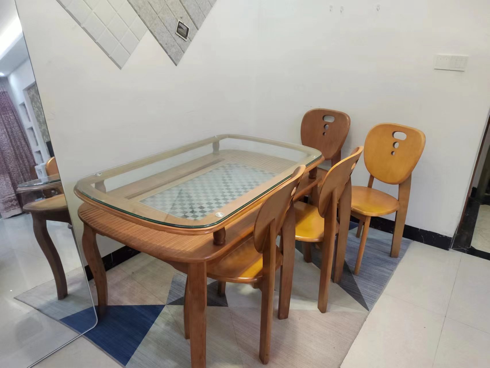 美的林城时代  2室2厅2卫   2400.00元/月室内图