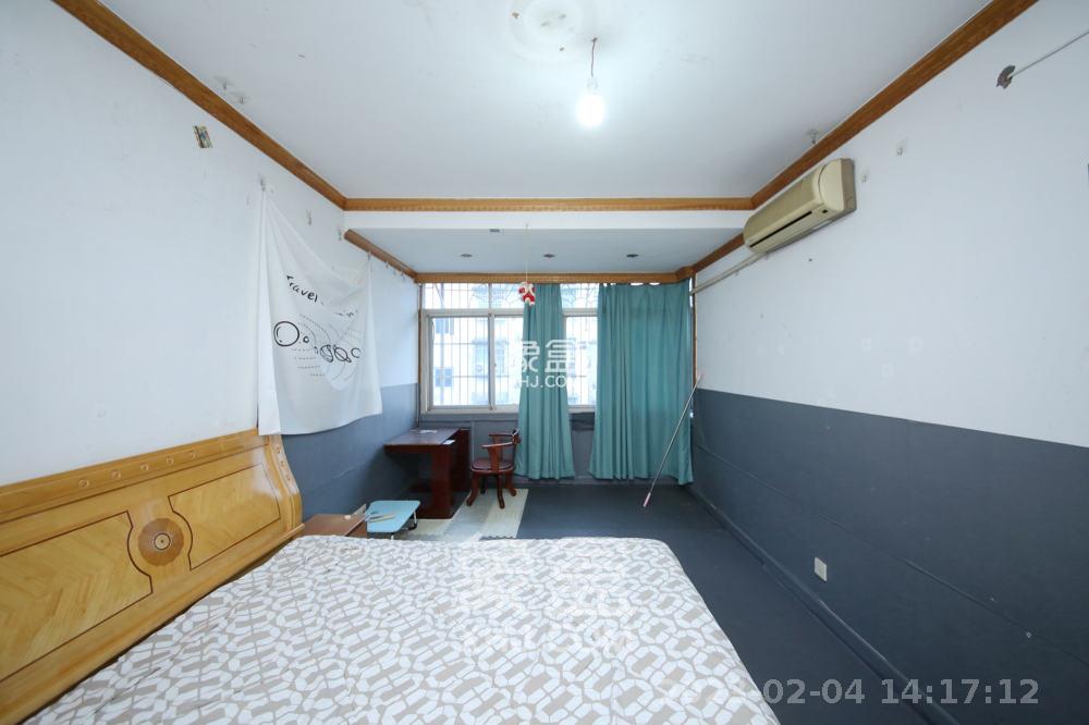 军安苑小区 3室2厅2卫 1750.0元/月 军安苑小区 3室2厅2卫 1750.0元/月室内图