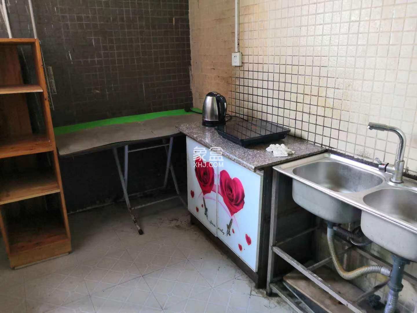 中天会展城A区  2室2厅1卫   2000.00元/月室内图