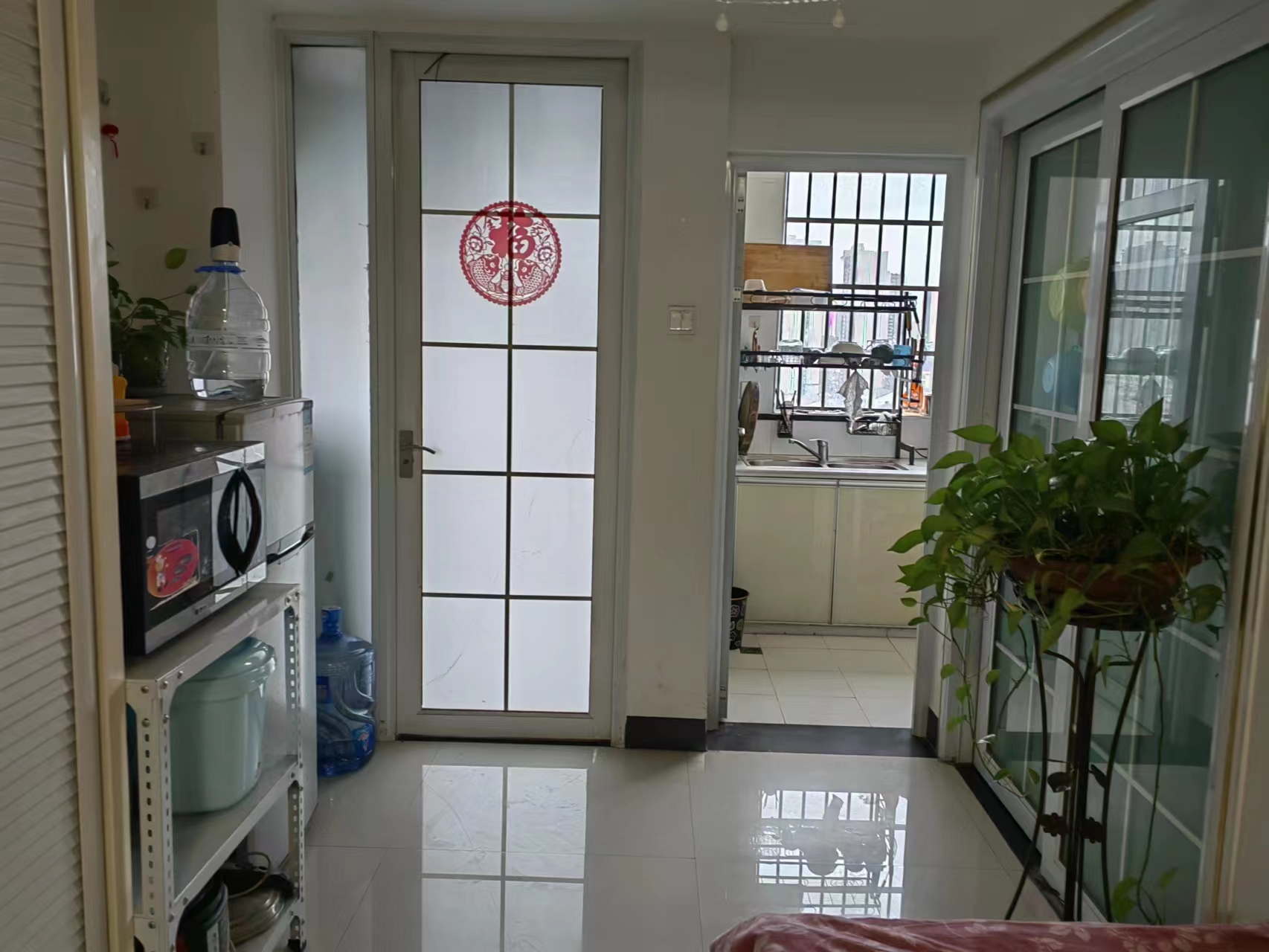 龙泰上品  1室1厅1卫   1000.00元/月室内图1