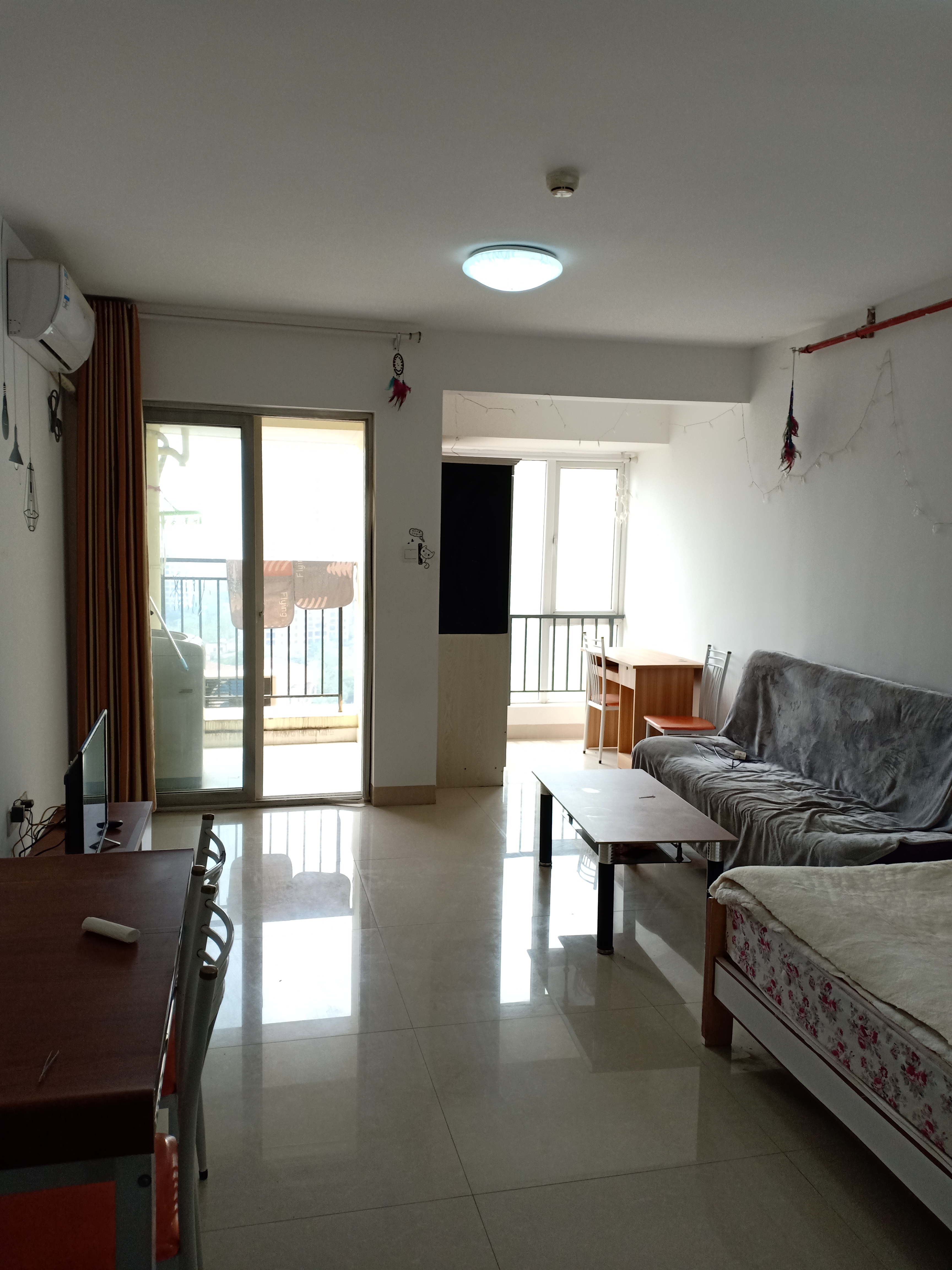 佳兆业金域天下三期 1室1厅1卫 24.80万 佳兆业金域天下三期 1室1厅1卫 24.80万室内图