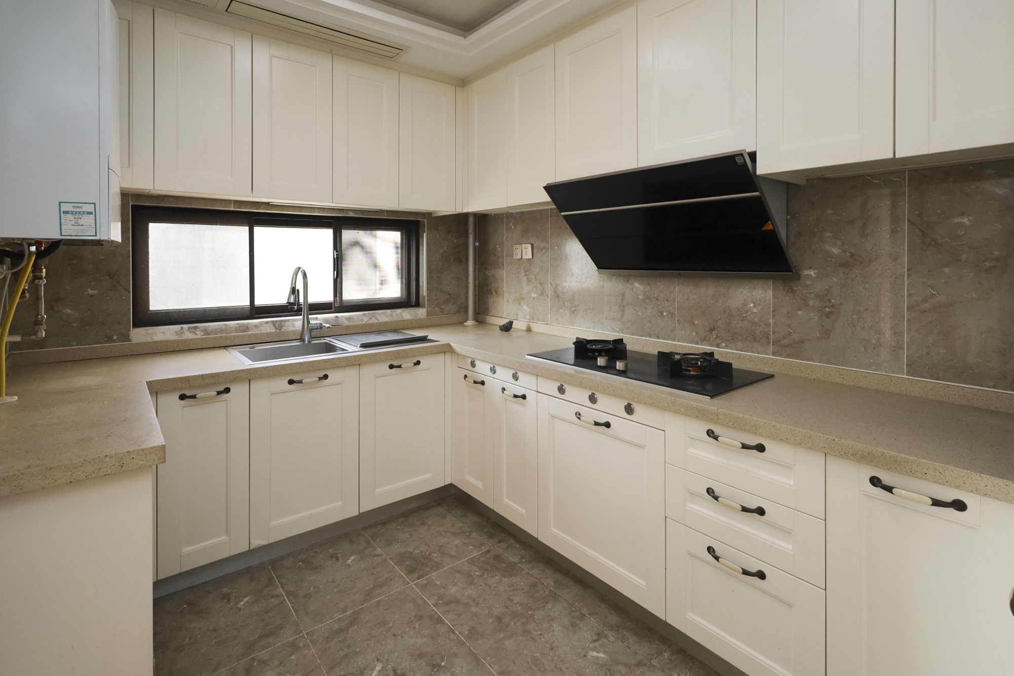 万科里金域国际 4室2厅2卫 428.0万 万科里金域国际 4室2厅2卫 428.0万厨房