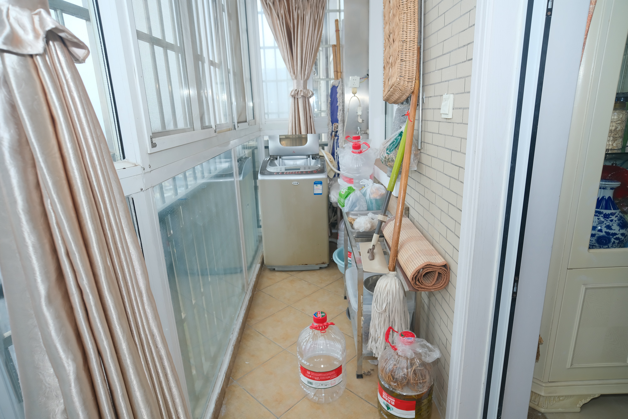 世景华庭  4室2厅2卫   156.50万其他