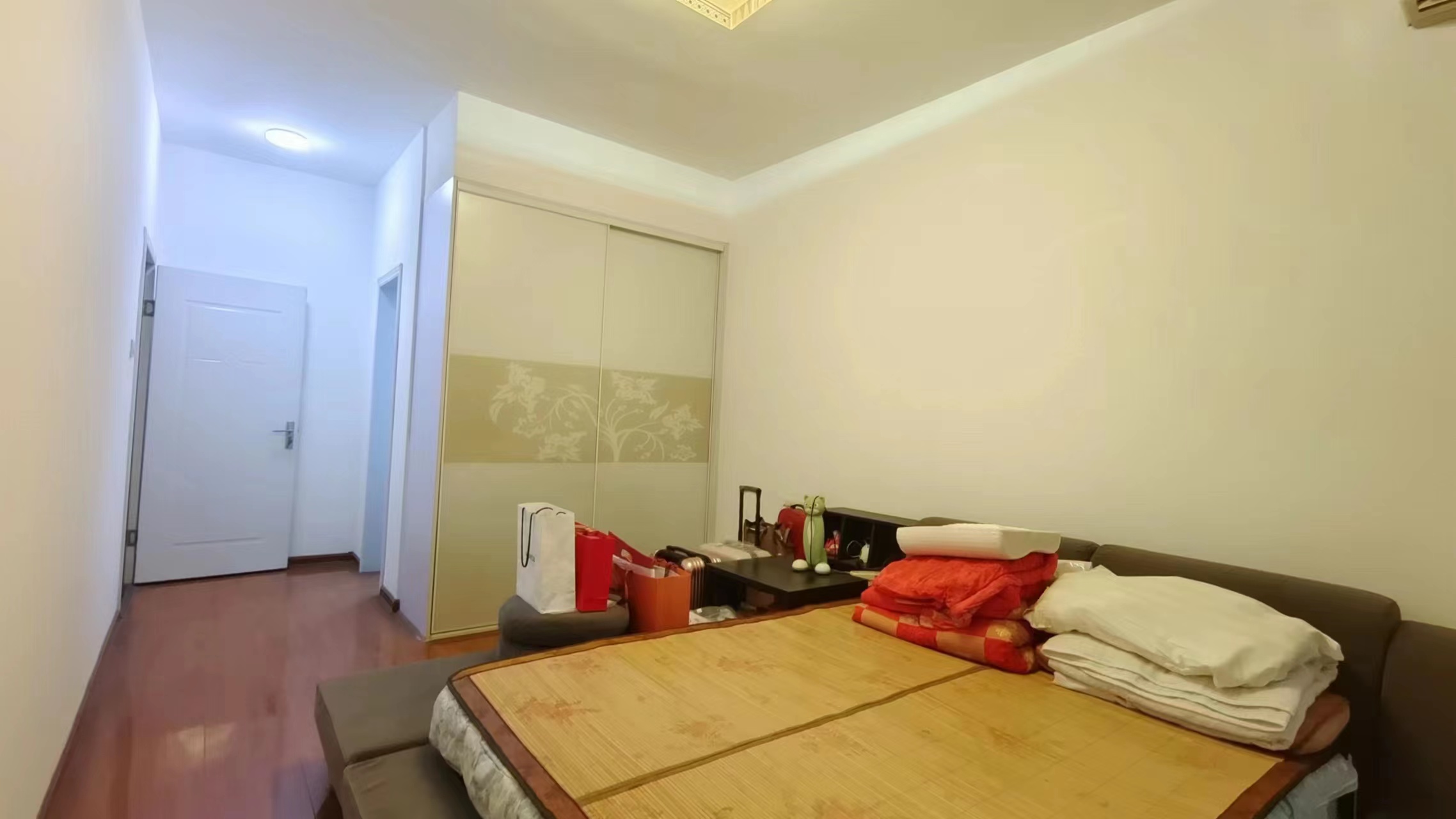 天元区武装部宿舍 3室2厅2卫 59.80万 天元区武装部宿舍 3室2厅2卫 59.80万室内图