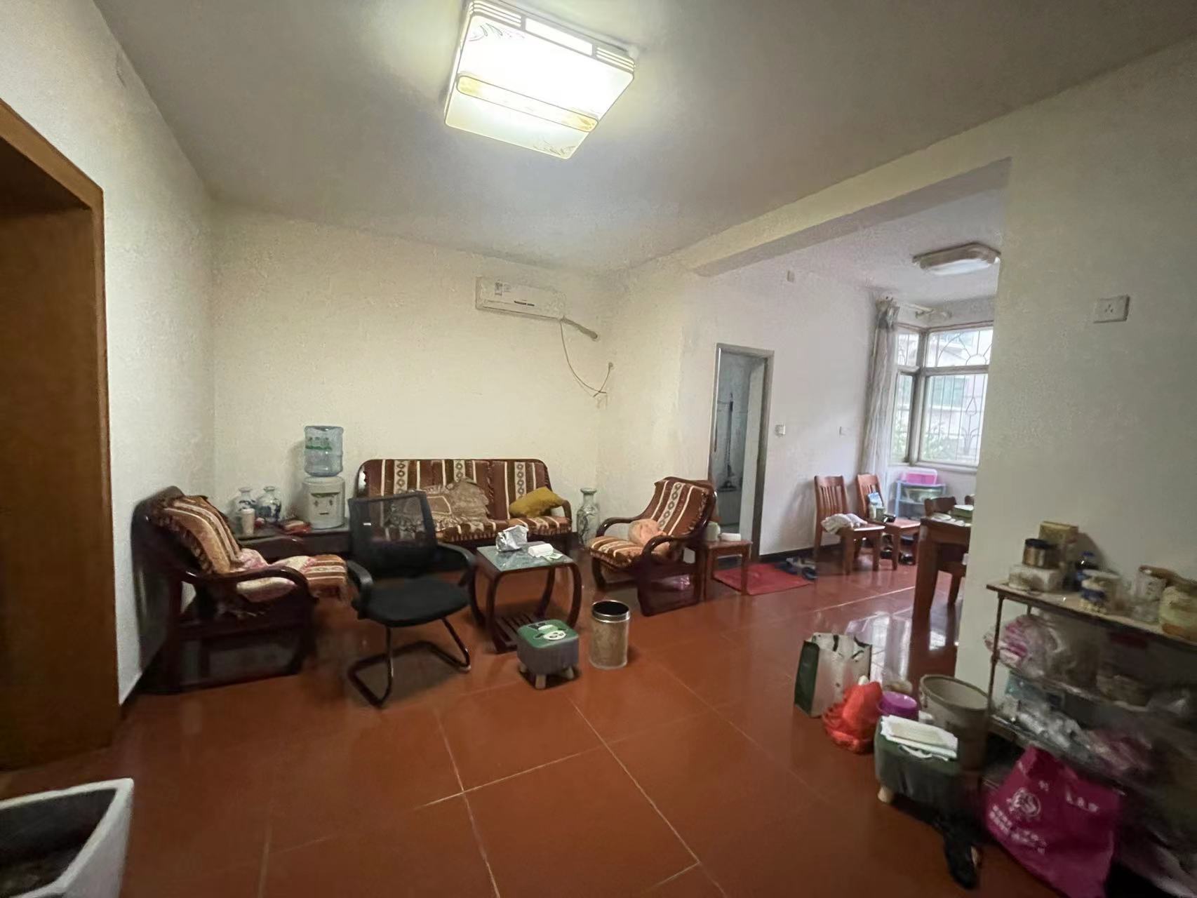 人民中路 2室2厅1卫 36.0万 人民中路 2室2厅1卫 36.0万室内图