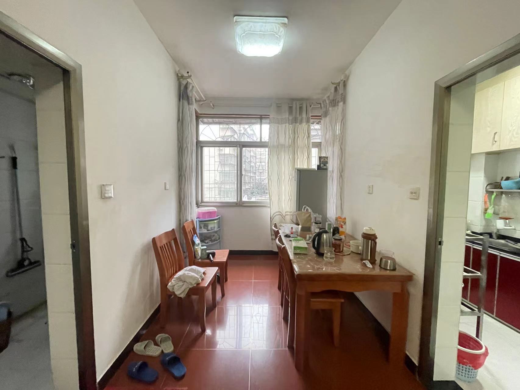 人民中路 2室2厅1卫 36.0万 人民中路 2室2厅1卫 36.0万室内图