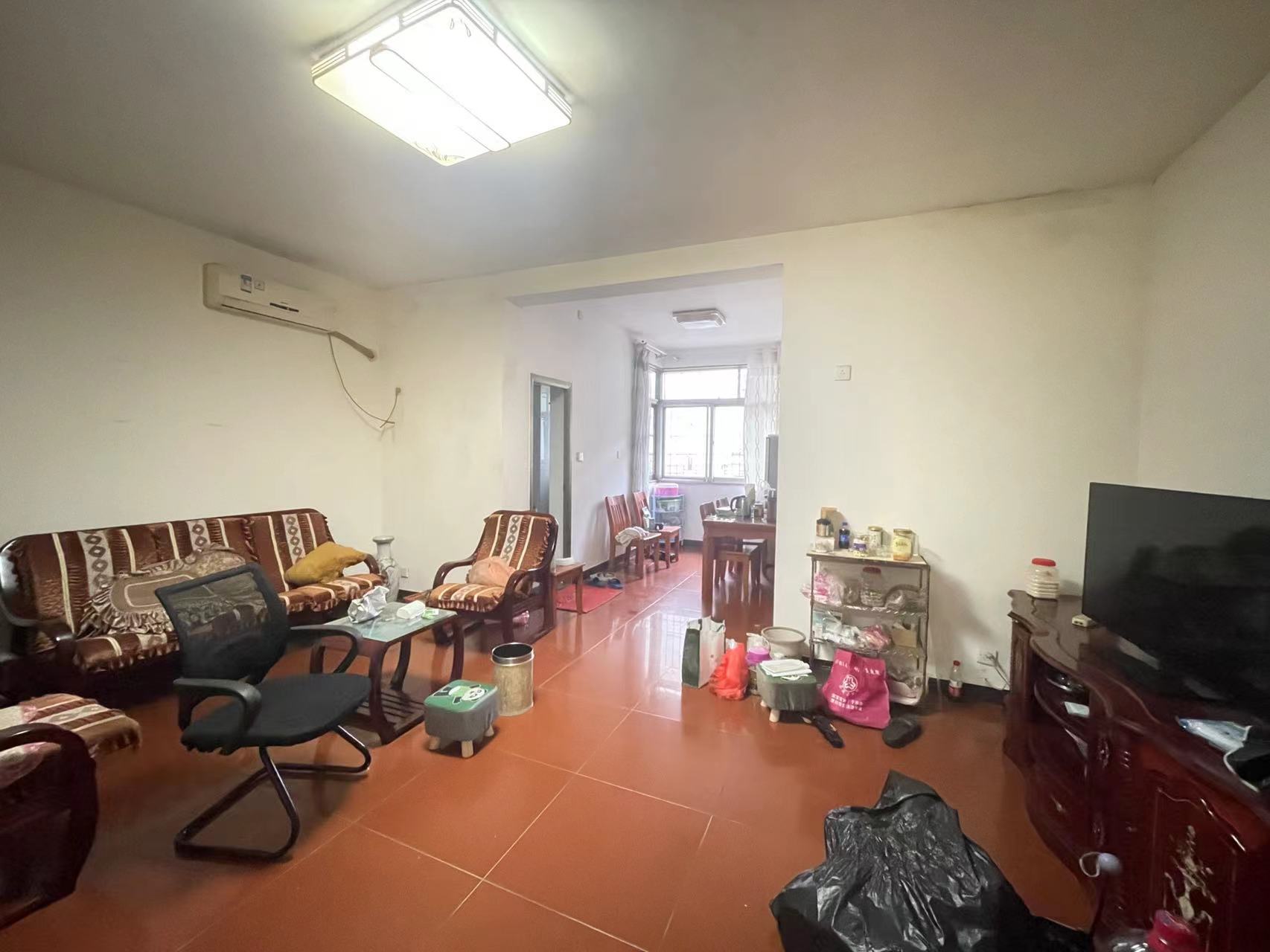 人民中路 2室2厅1卫 36.0万 人民中路 2室2厅1卫 36.0万室内图