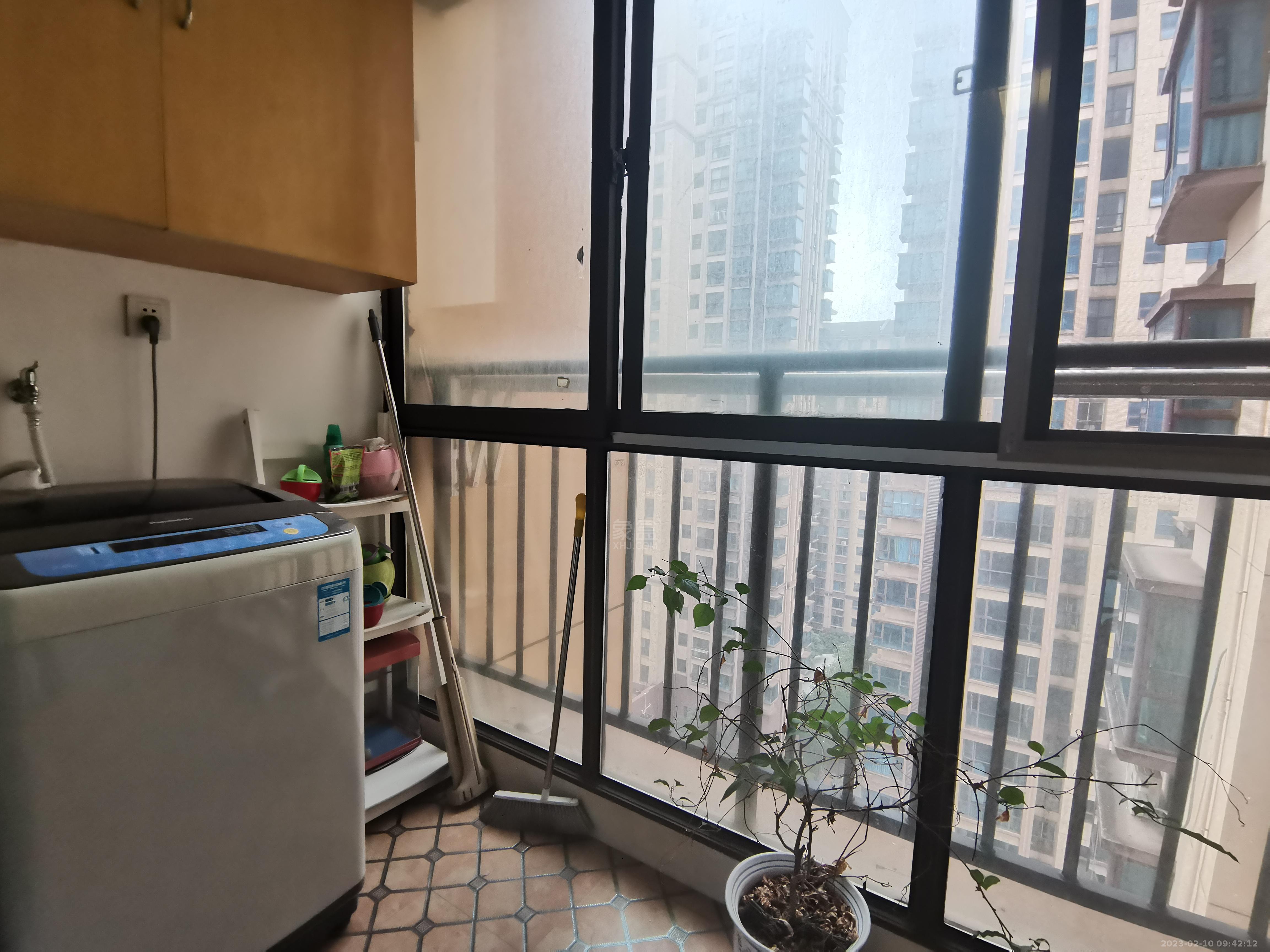 翠堤湾（锁）  3室2厅1卫   1700.00元/月室内图