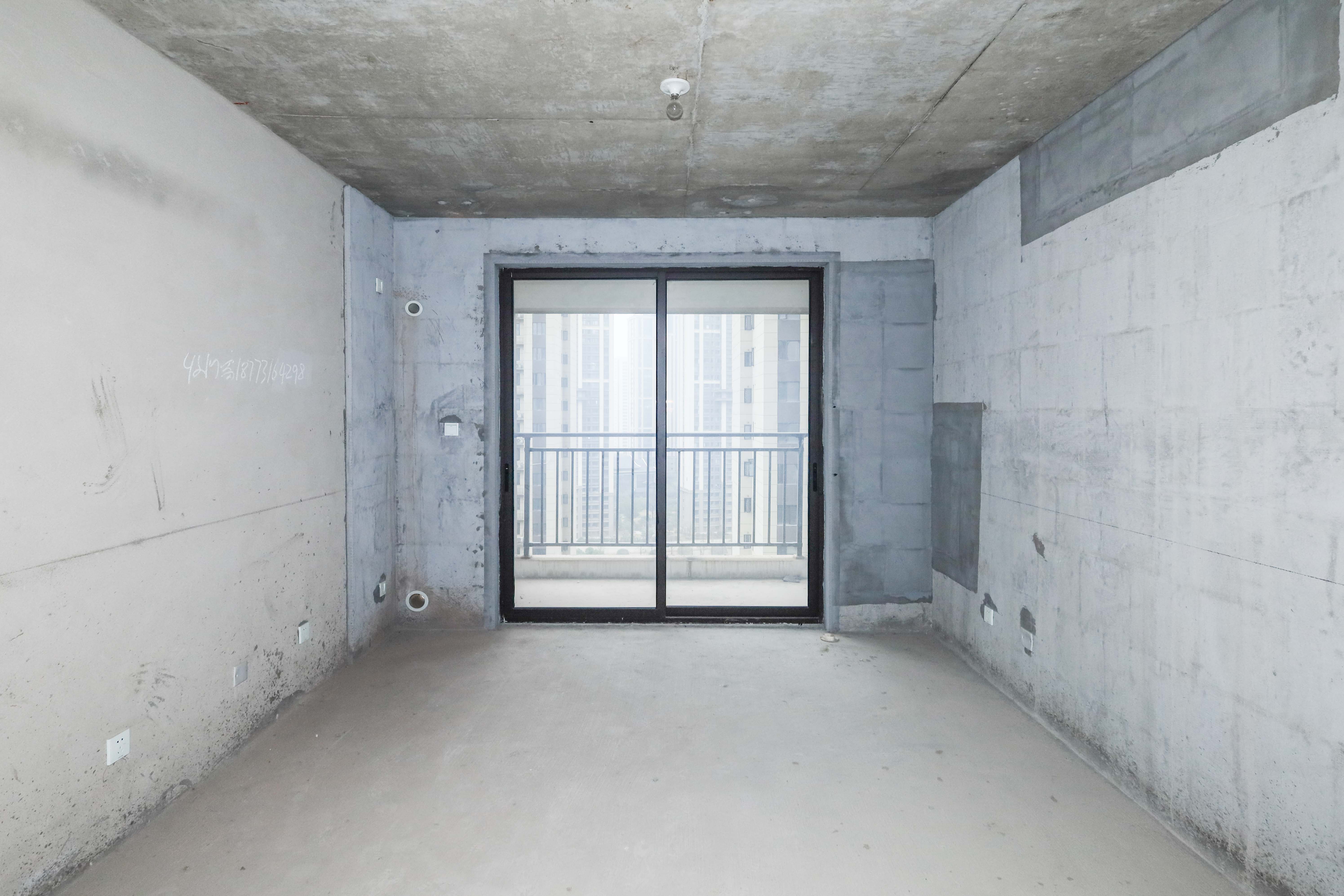 中国铁建梅溪青秀二期 3室2厅 178.00万
