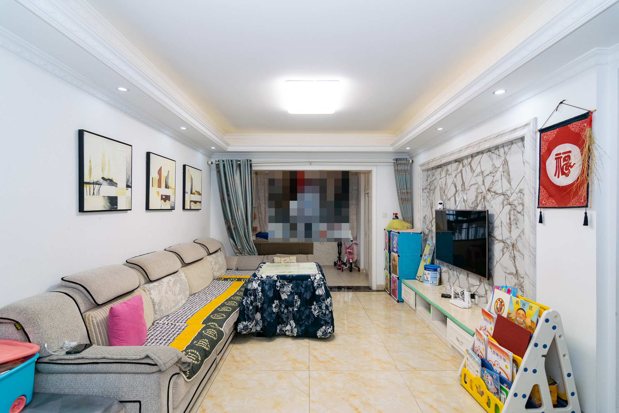 勤诚达新界  3室2厅1卫    107.99万 勤诚达新界  3室2厅1卫    107.99万客厅