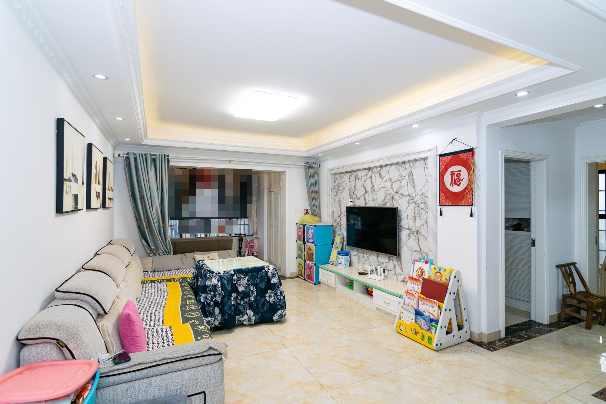 勤诚达新界  3室2厅1卫    107.99万 勤诚达新界  3室2厅1卫    107.99万客厅