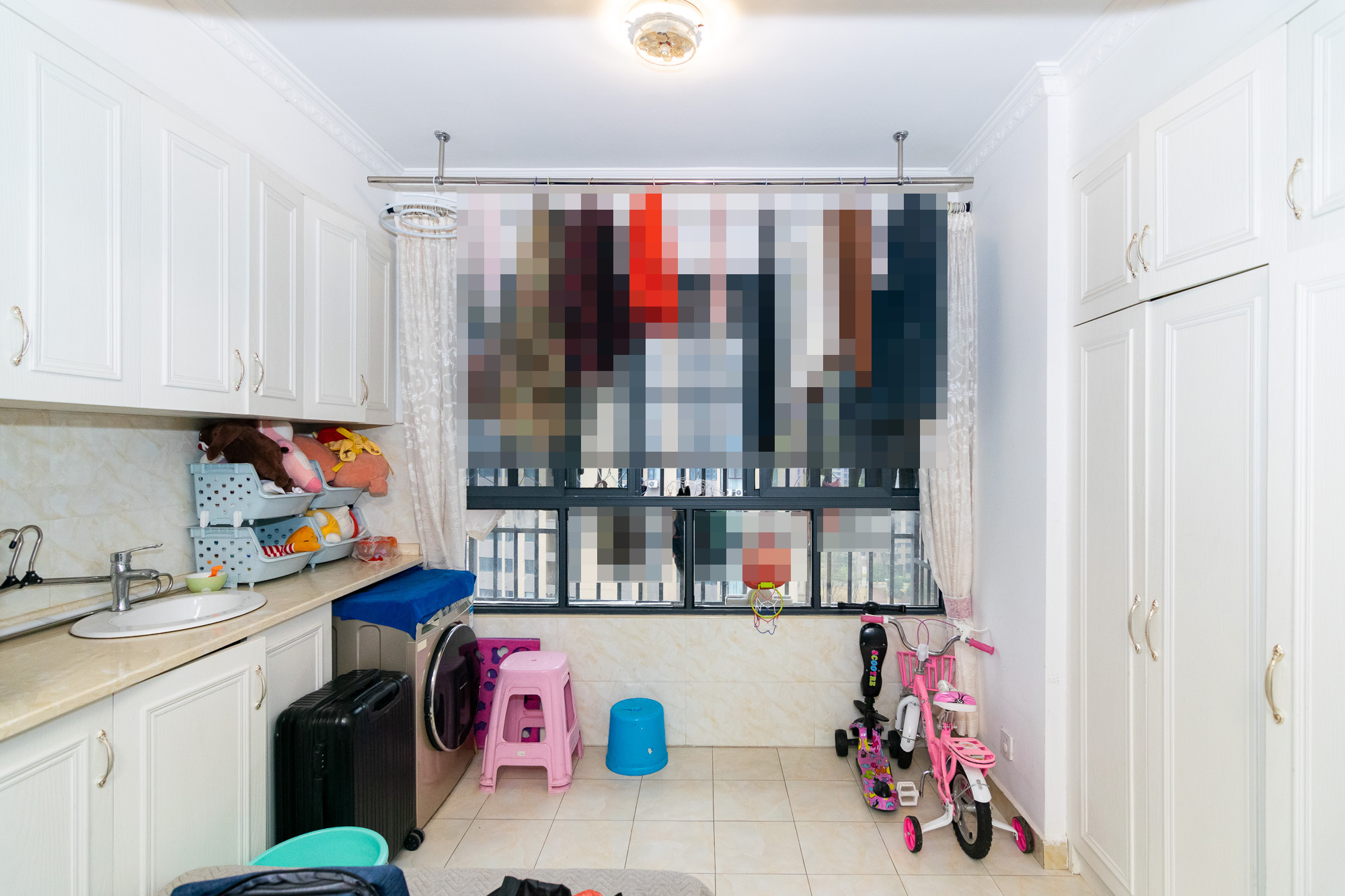 勤诚达新界  3室2厅1卫    107.99万 勤诚达新界  3室2厅1卫    107.99万阳台