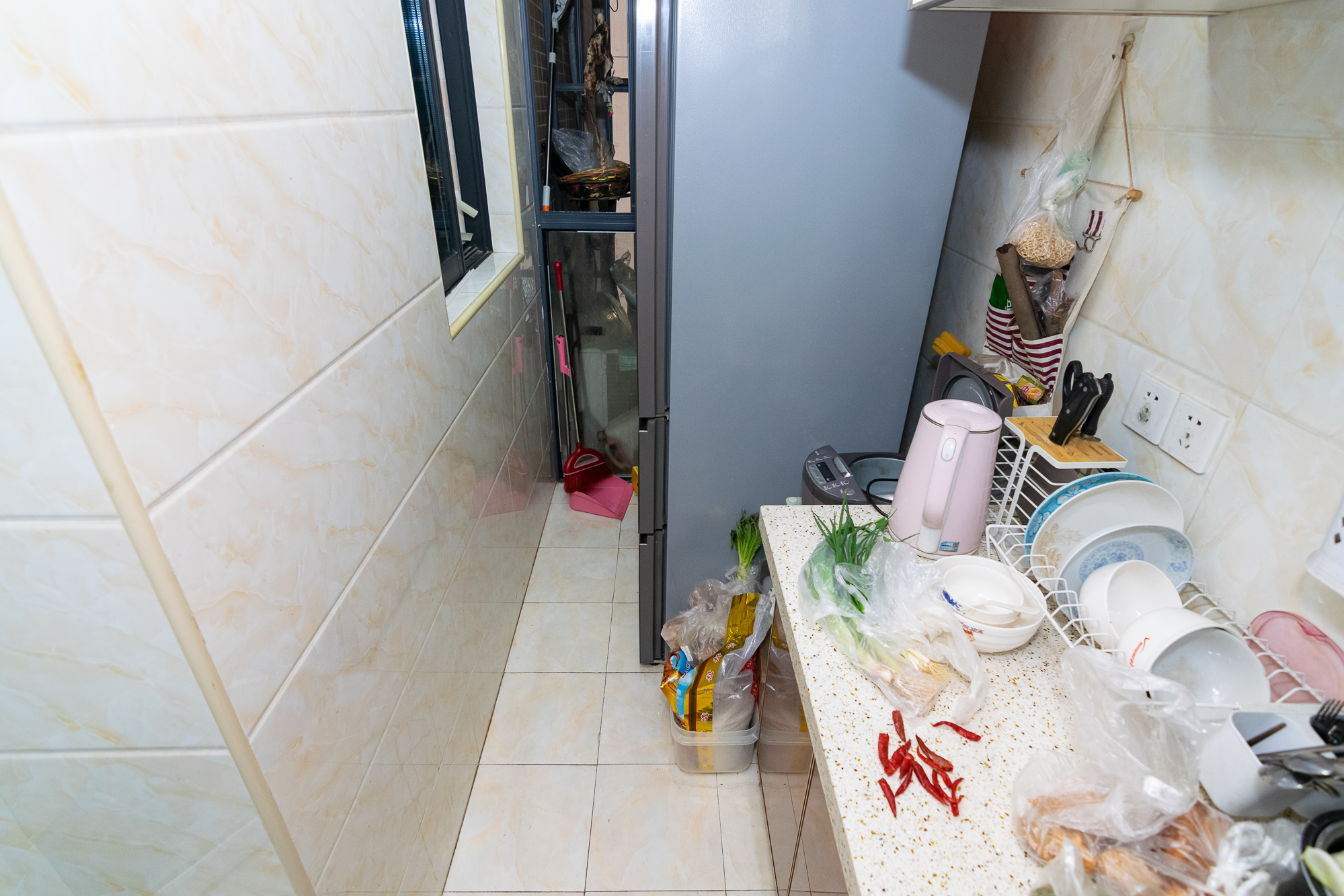 勤诚达新界  3室2厅1卫    107.99万 勤诚达新界  3室2厅1卫    107.99万厨房