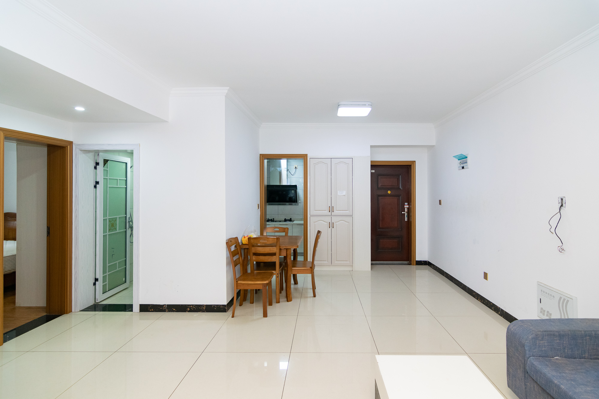 润和又一城  3室2厅1卫    91.8万客厅