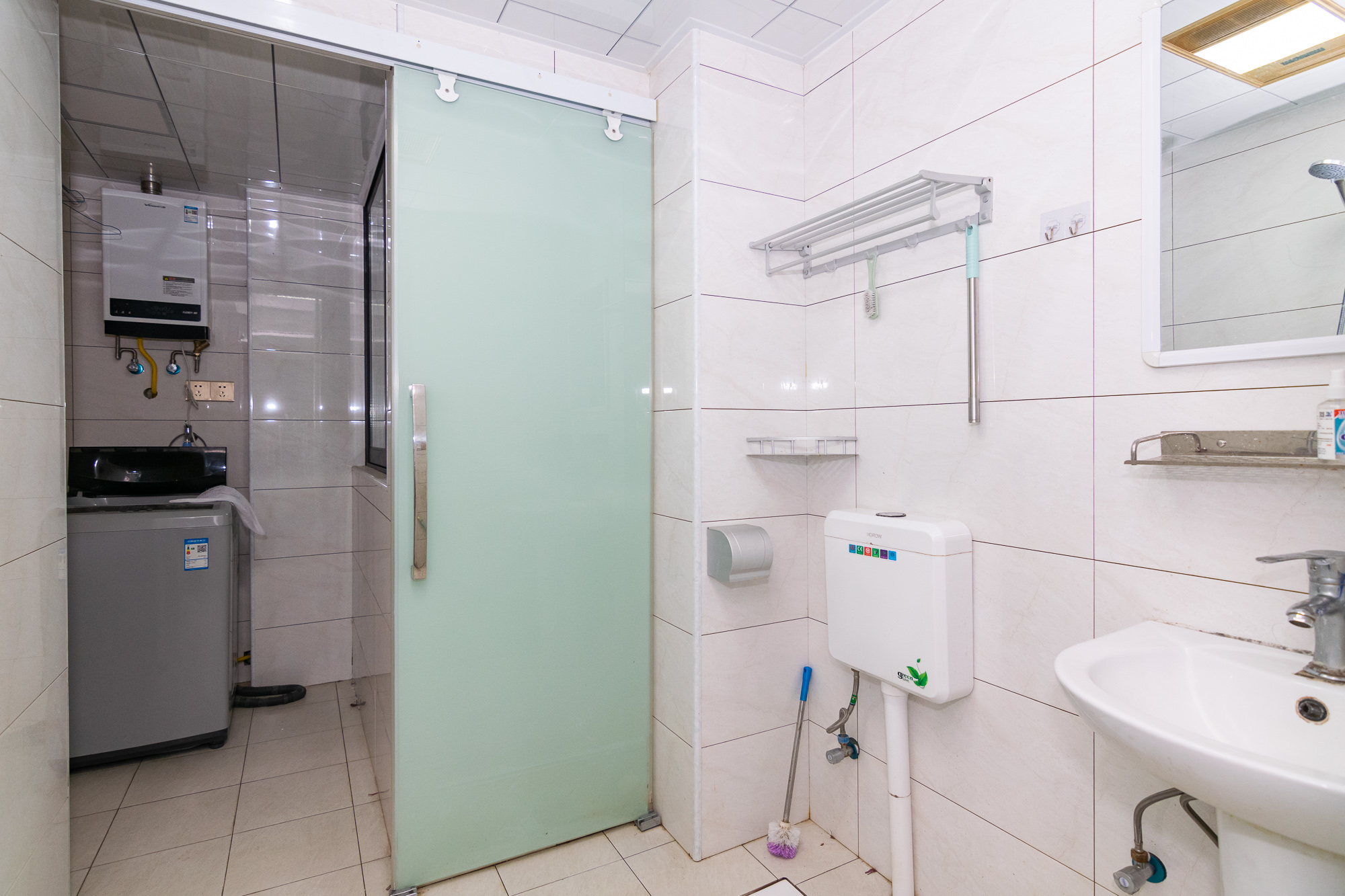 润和又一城  3室2厅1卫    91.8万卫生间