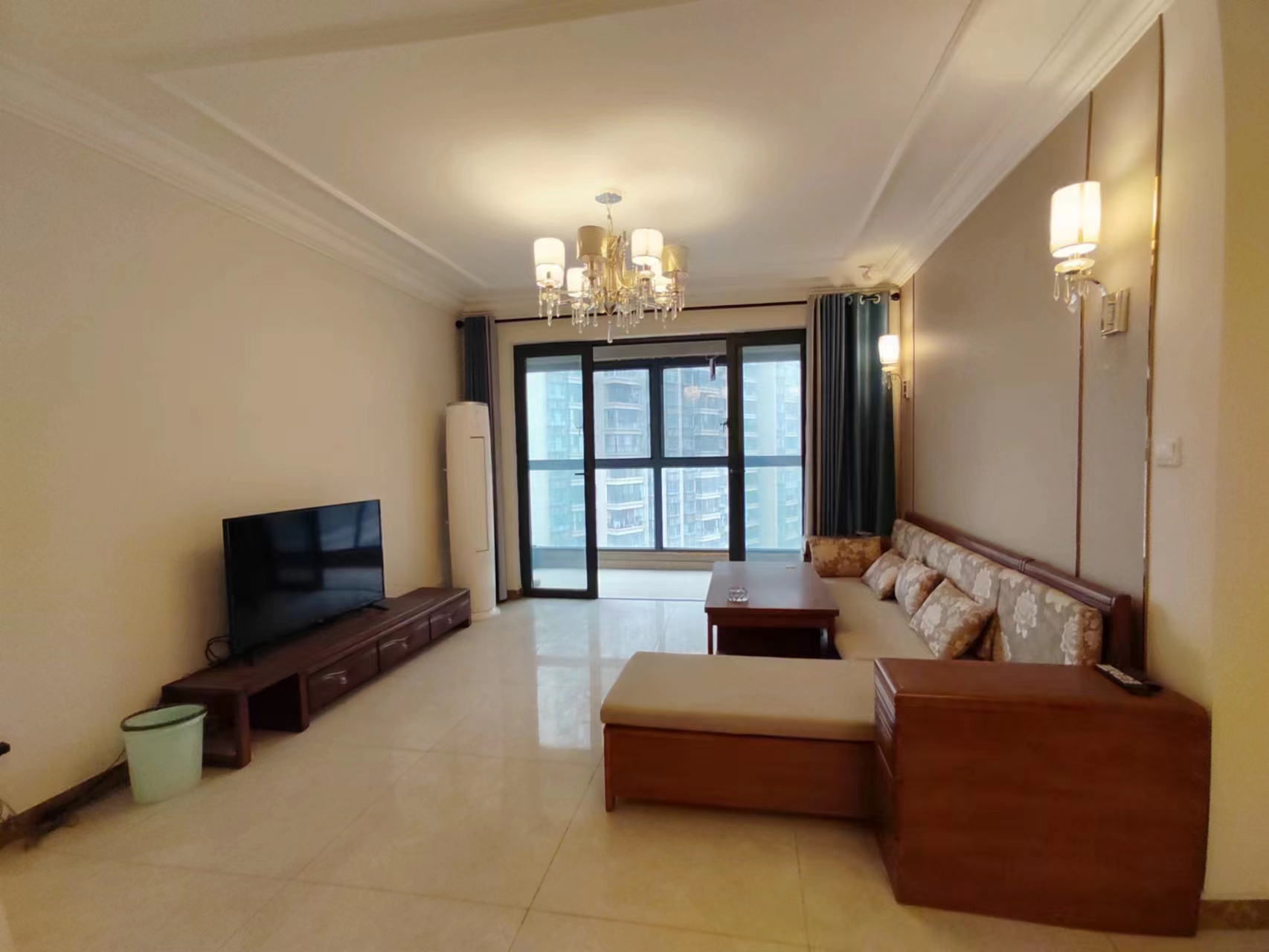 恒大华府 3室2厅2卫 68.0万 恒大华府 3室2厅2卫 68.0万室内图