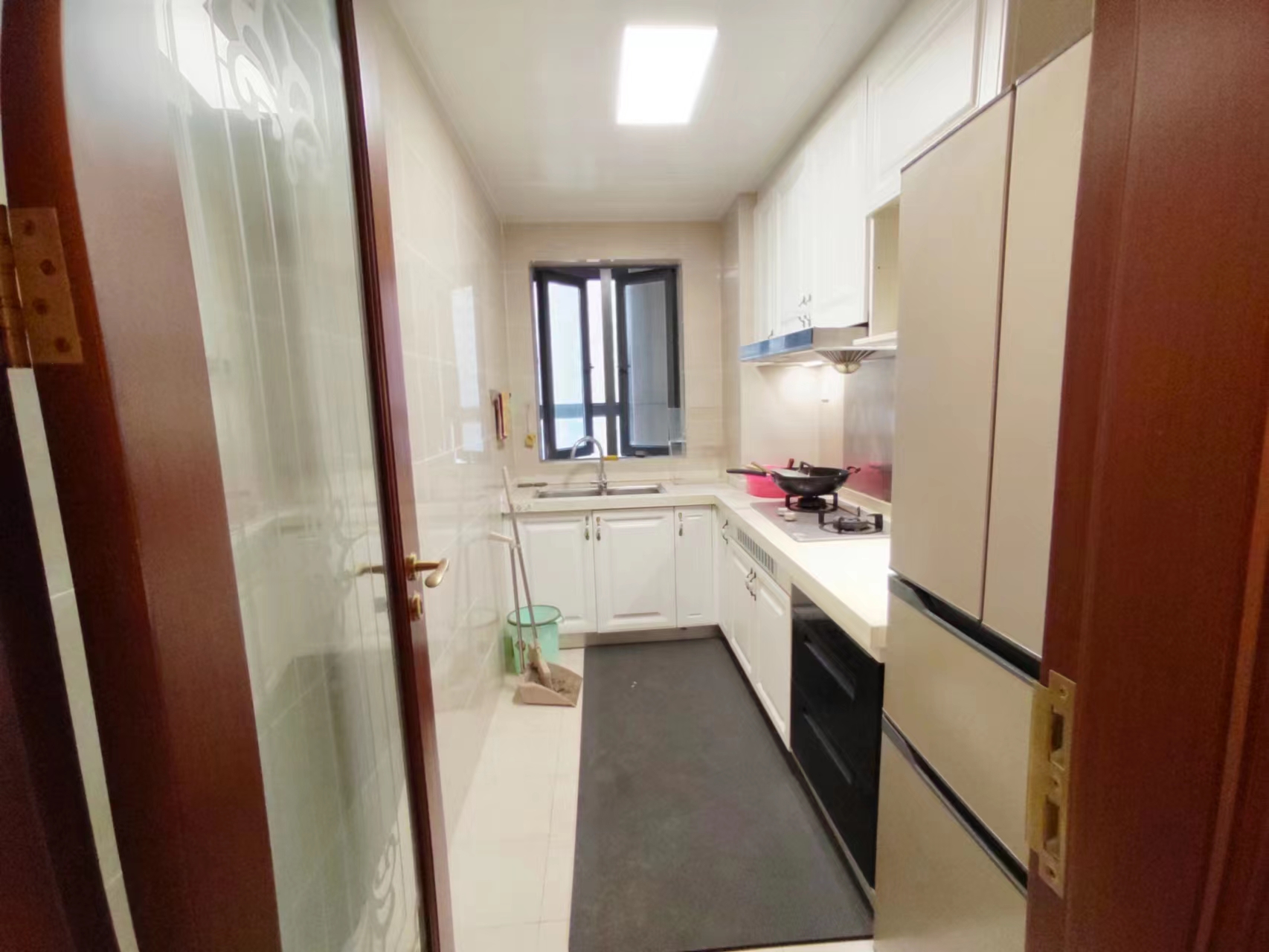 恒大华府 3室2厅2卫 68.0万 恒大华府 3室2厅2卫 68.0万室内图