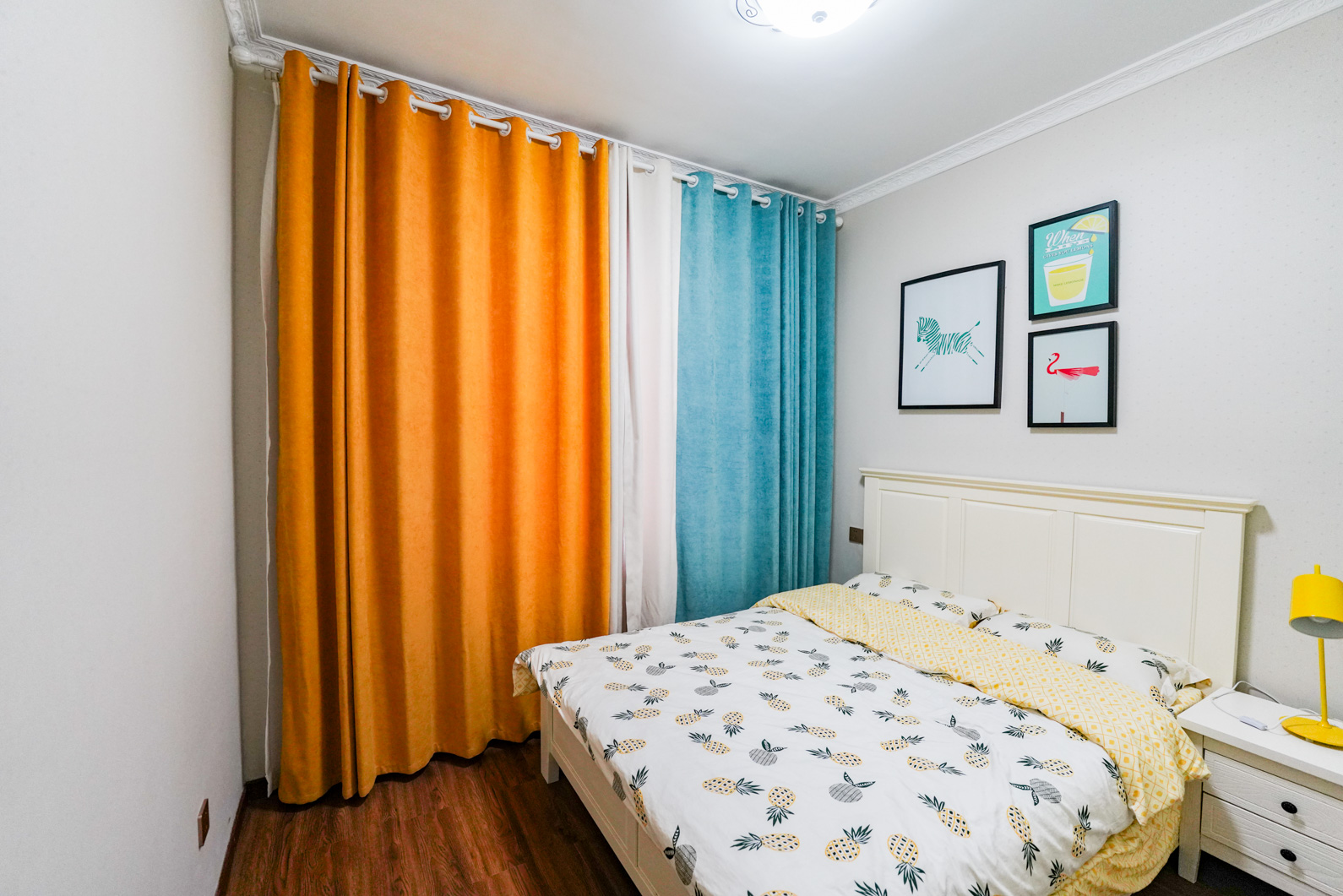 华银天际  6室2厅2卫    150.0万卧室