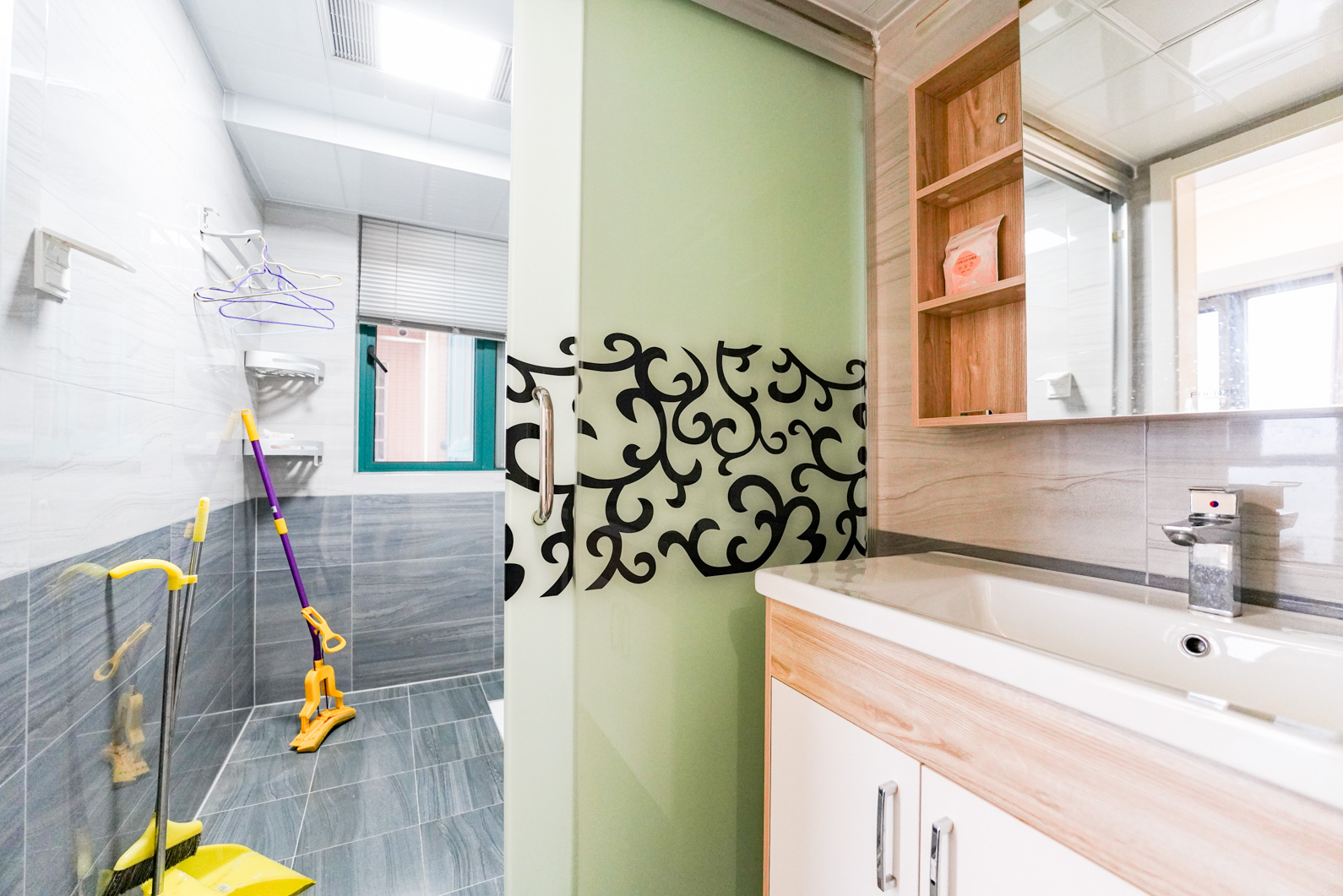 星城荣域  3室2厅2卫    155.0万卫生间