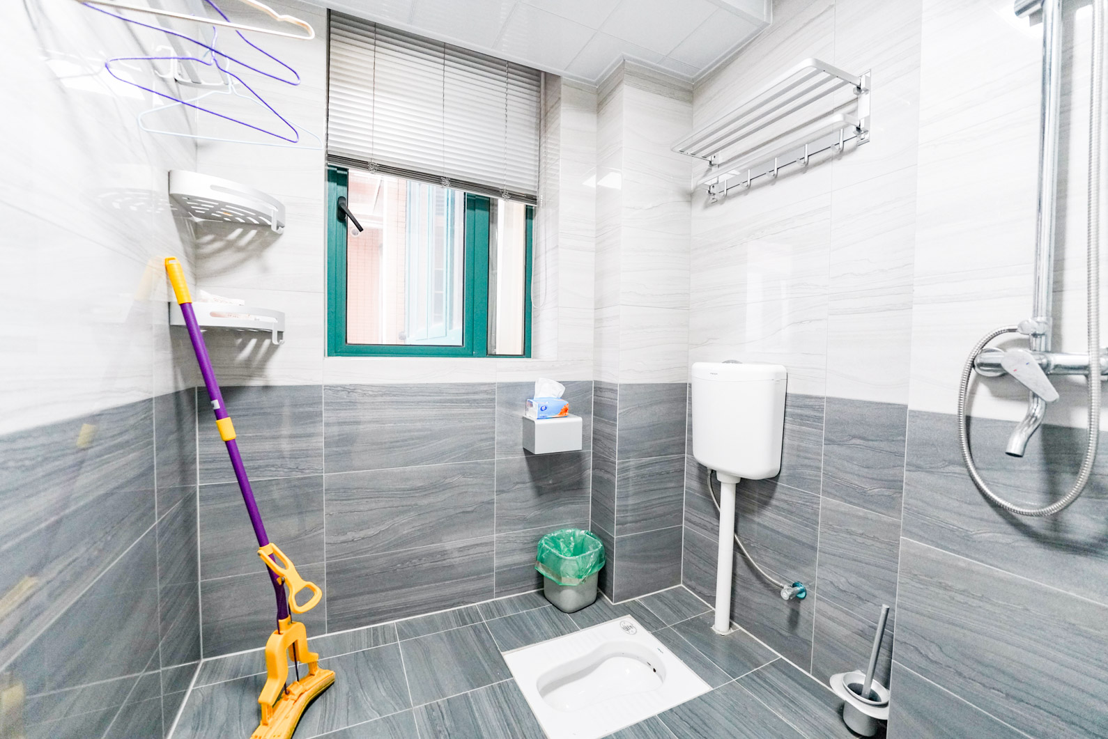 星城荣域  3室2厅2卫    155.0万卫生间