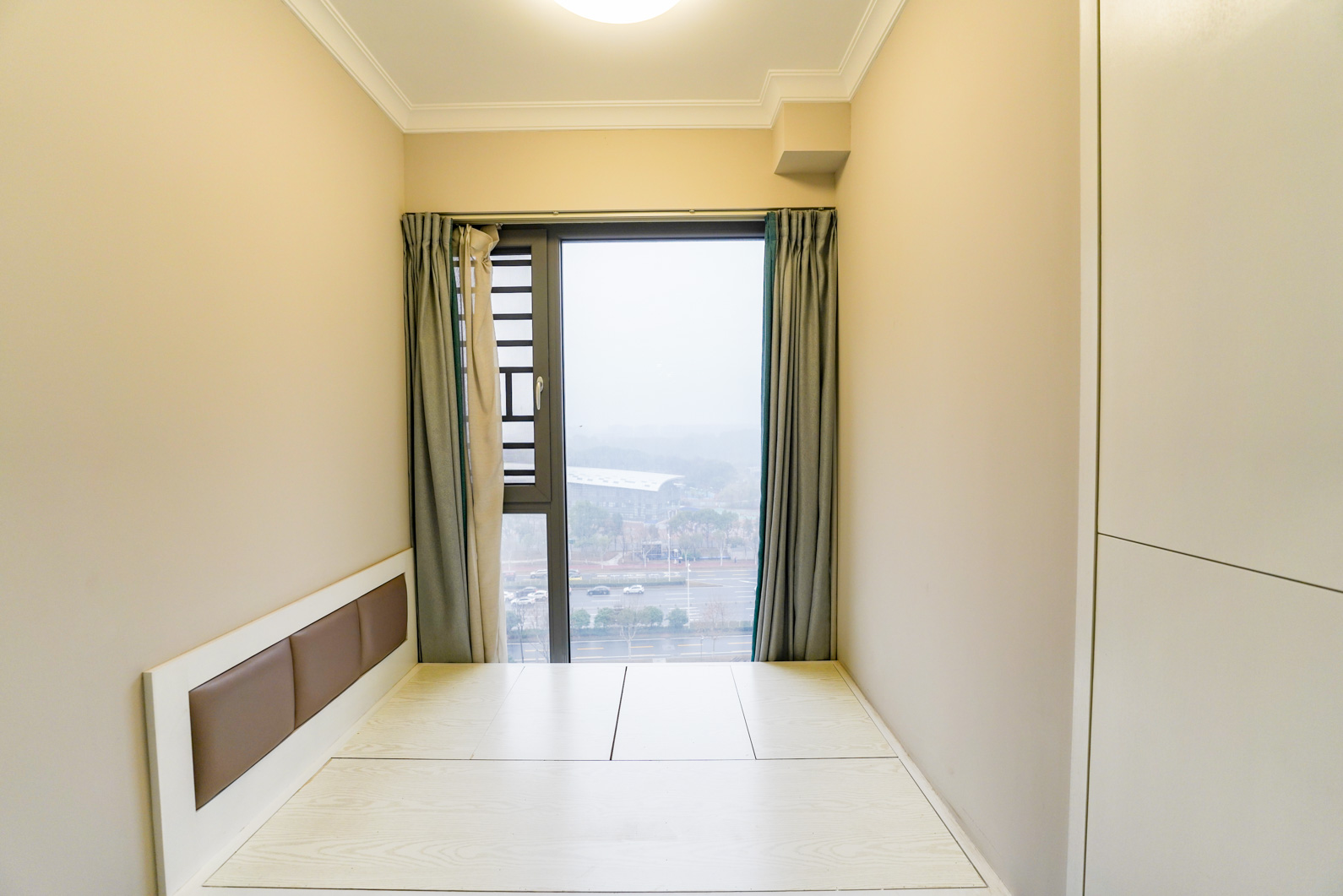 星城荣域  3室2厅2卫    155.0万卧室