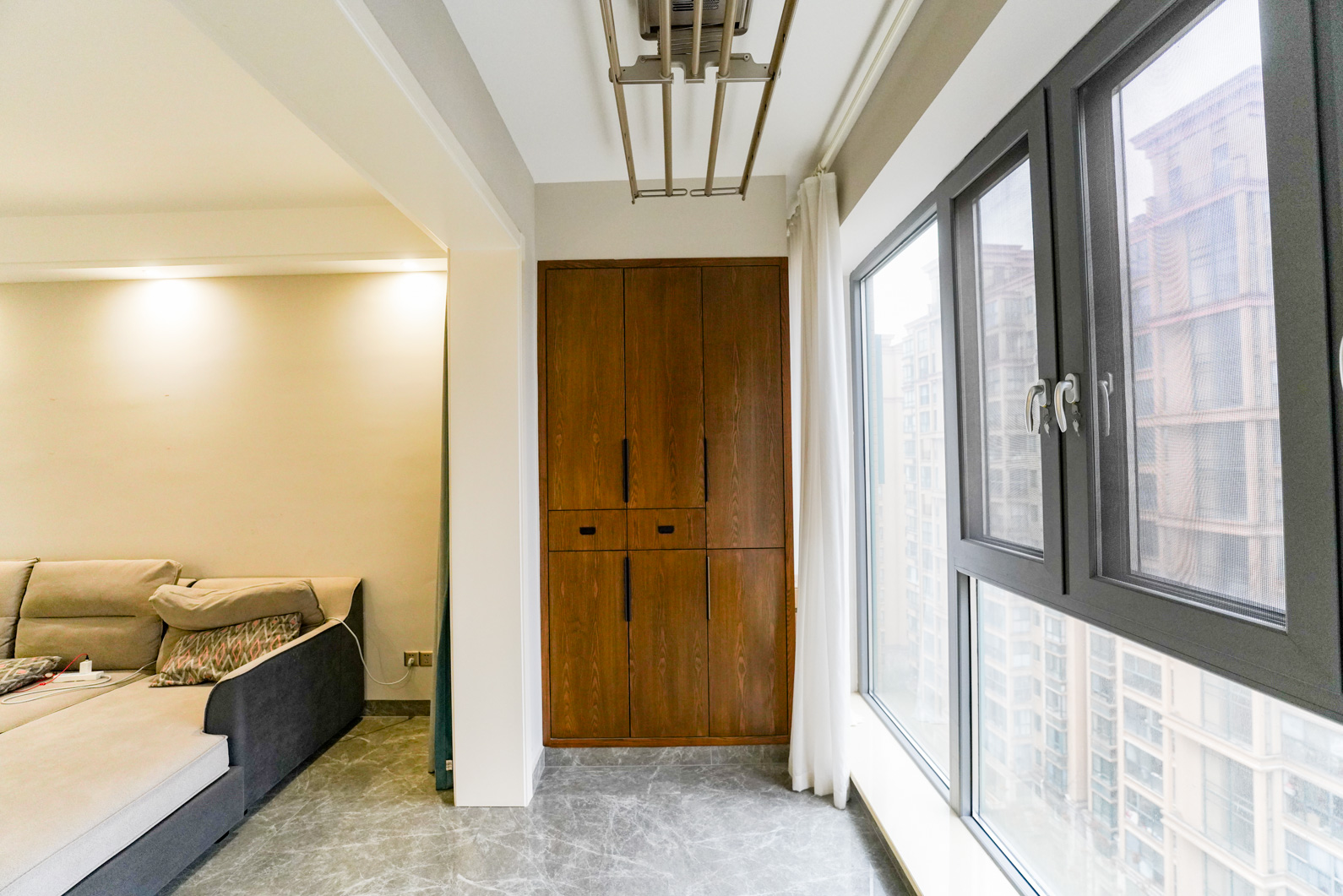 星城荣域  3室2厅2卫    155.0万阳台