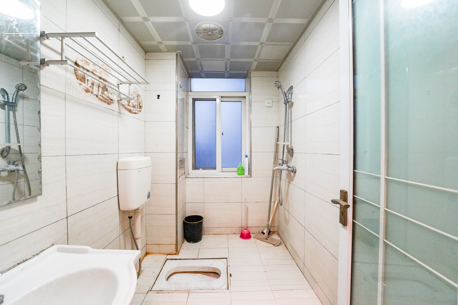 天剑华城  2室2厅1卫    66.8万卫生间